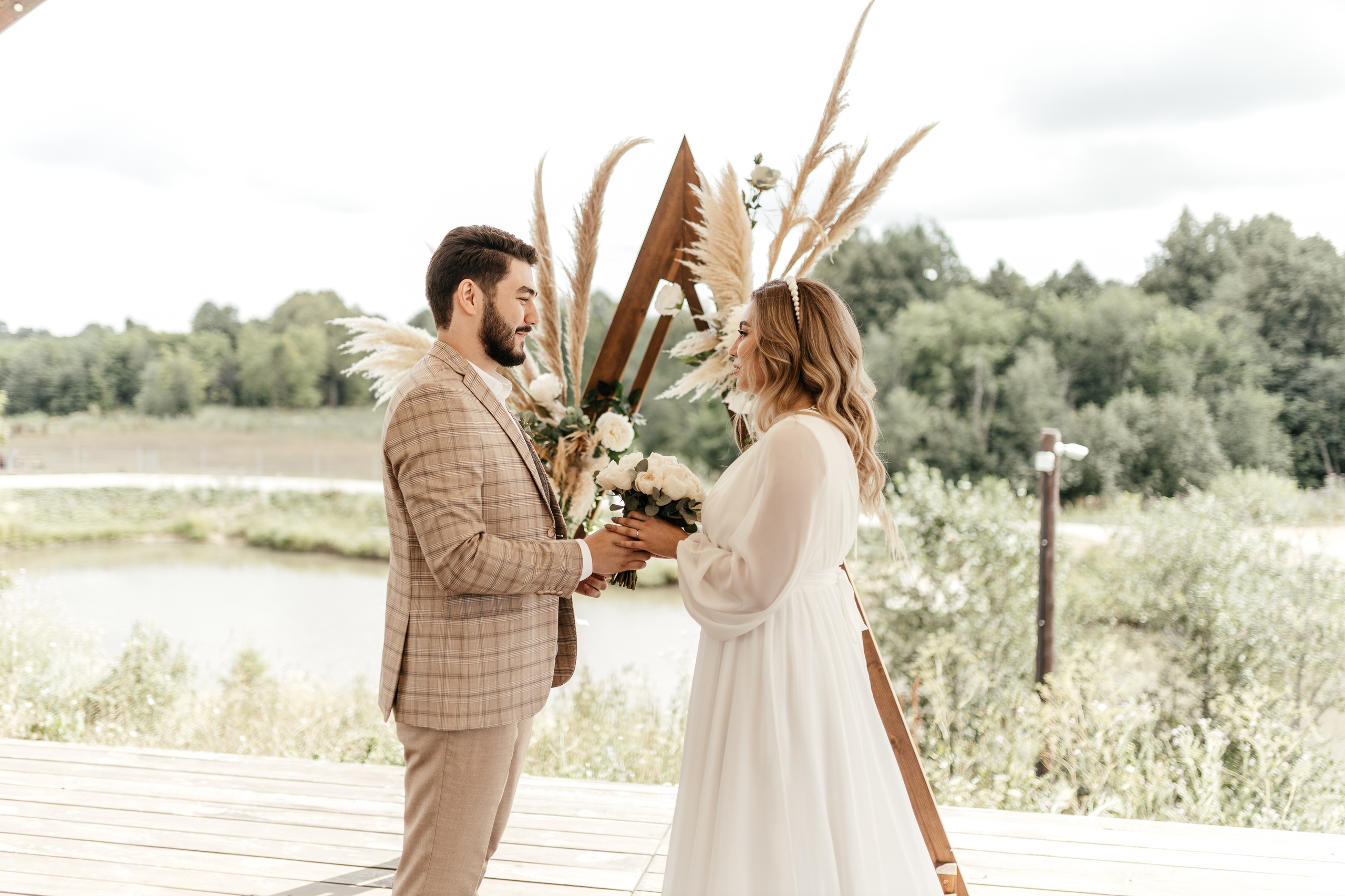 Свадебный фотограф Уфа — Руслан ГабдлисламовЖивые эмоции, красивые кадры, воспоминания на всю жизнь.Работаю по всей Республике Башкортоста. Свадебный фотограф Уфа Руслан Габдлисламов