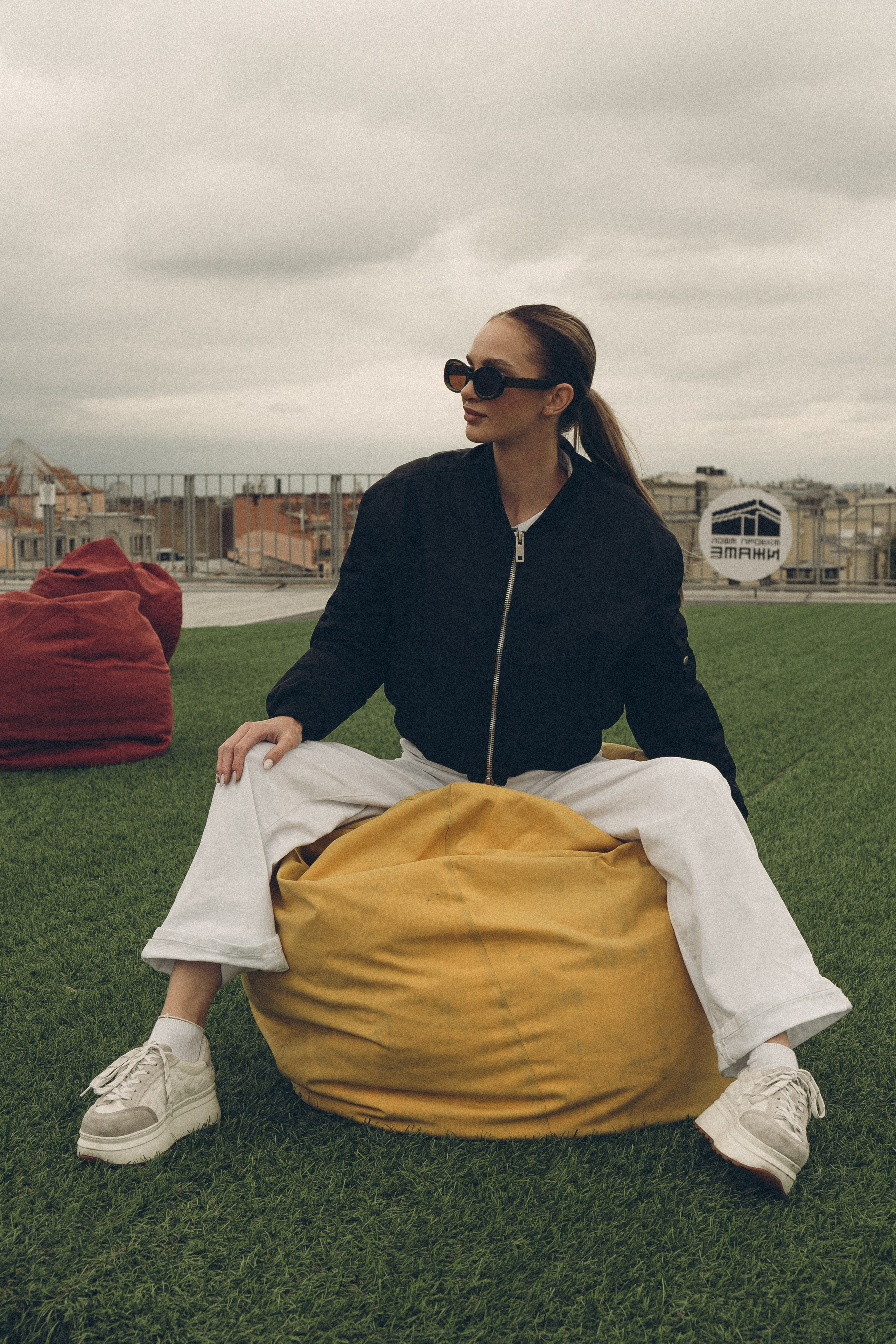 МЫ ГУЛЯЛИ ПРО КРЫШАМ ПИТЕРА. Профессиональный фотограф, Санкт-Петербург — Виктория Богомолова