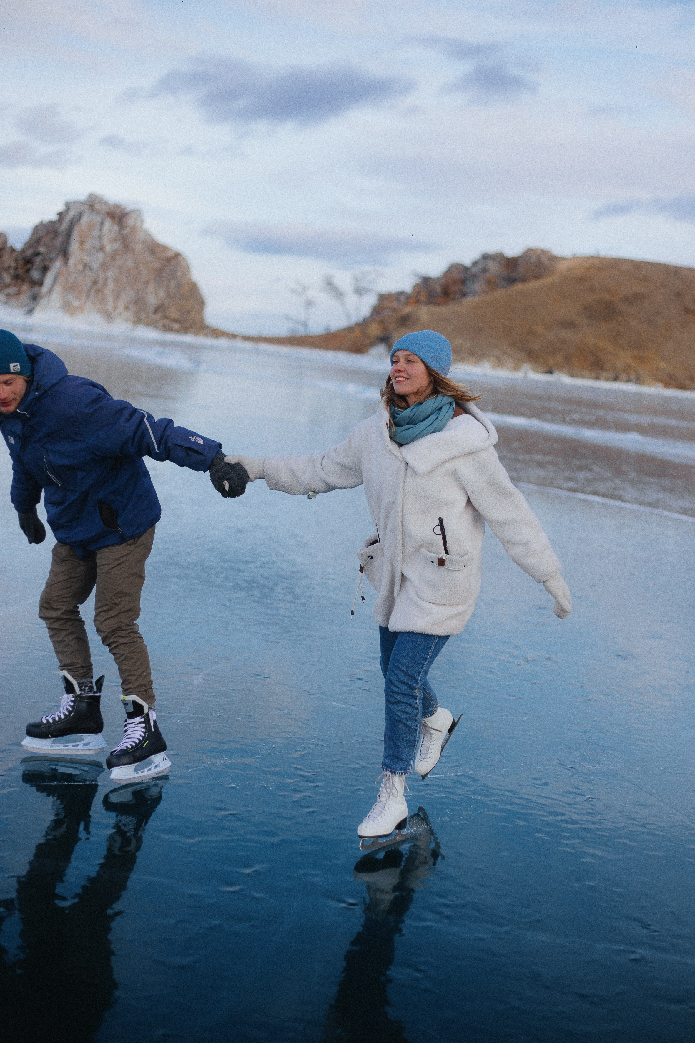 Лавстори на льду Байкала. Фотограф Ольхон, Регина