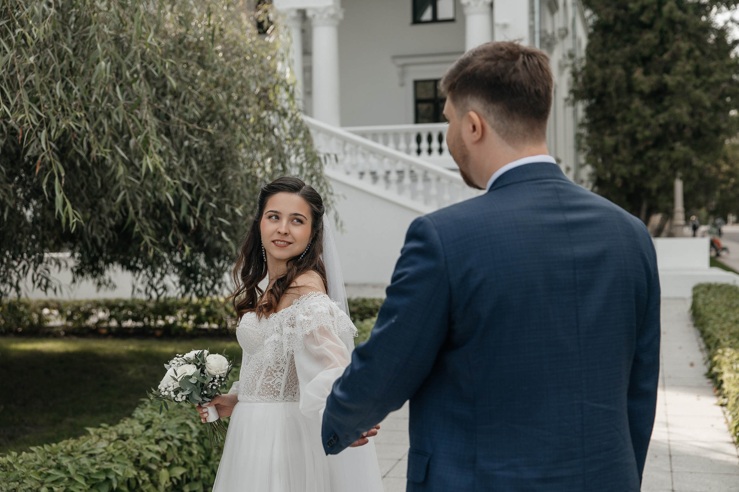 Свадебная фотосессия на ВДНХ. Свадебный фотограф в Москве Дарья Олендарёва
