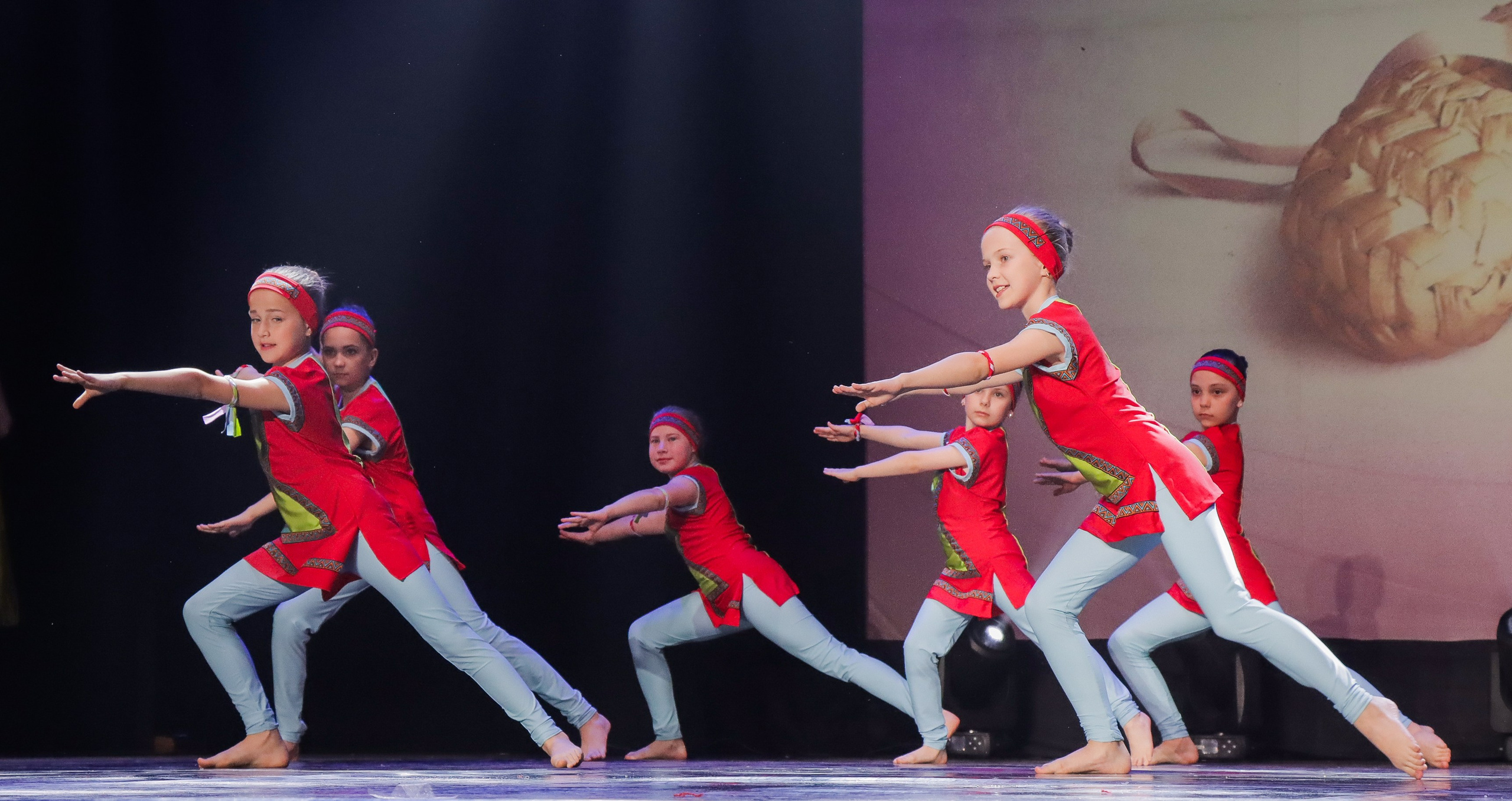 01.06.2024 Фестиваль-конкурс «Мир под названием — Искусство танца» г. Кострома. Медиастудия Фото Концепт