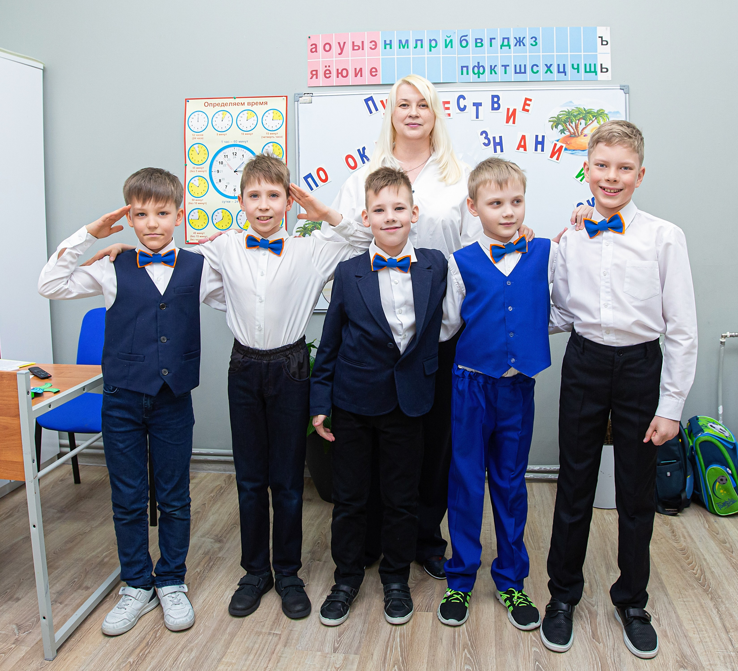 Фотосъёмка для выпускных альбомов из начальной школы. Свадебный, семейный, детский фотограф в Санкт-Петербурге