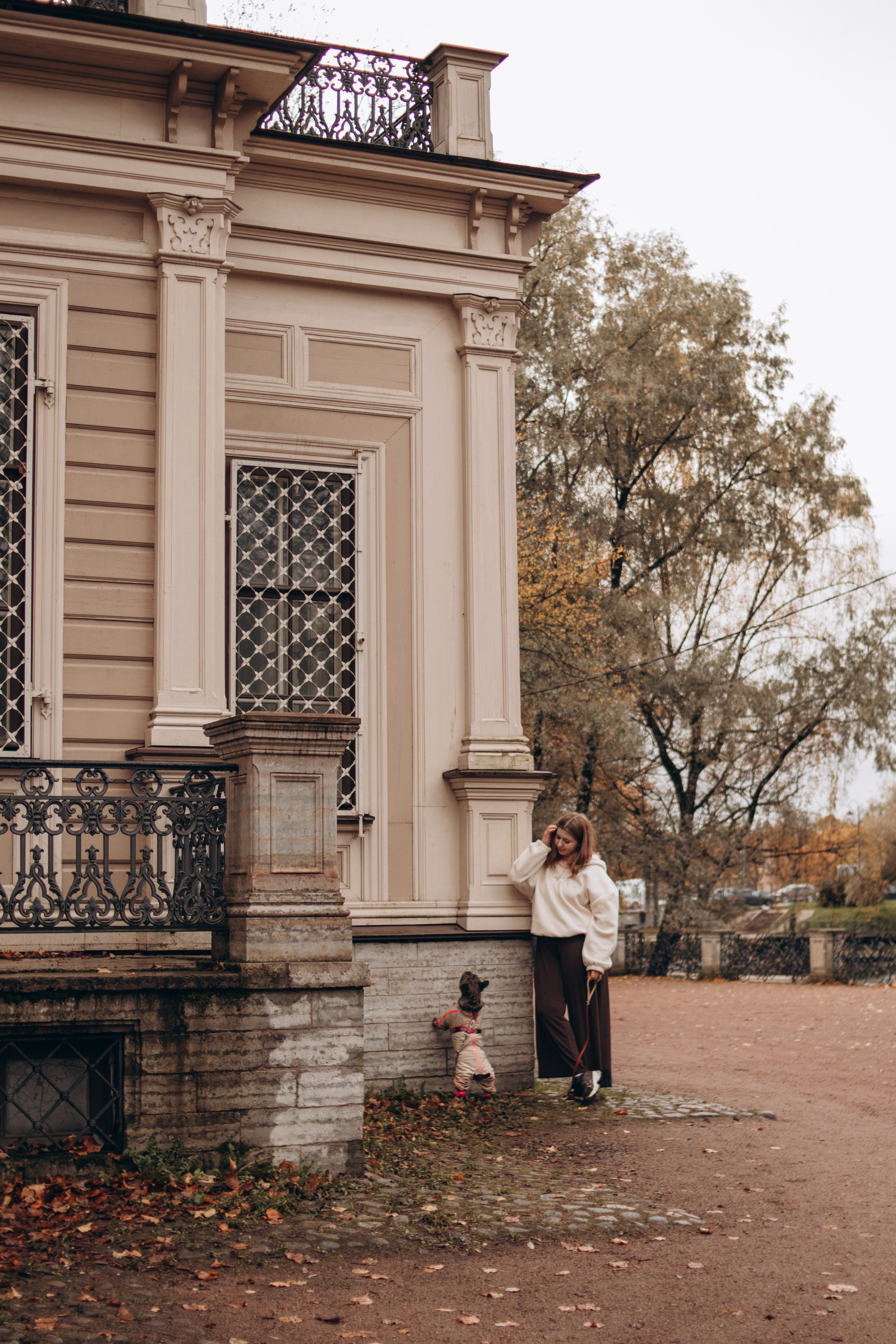 Алёна и Моника в красках осени. Фотограф-анималист в Санкт-Петербурге