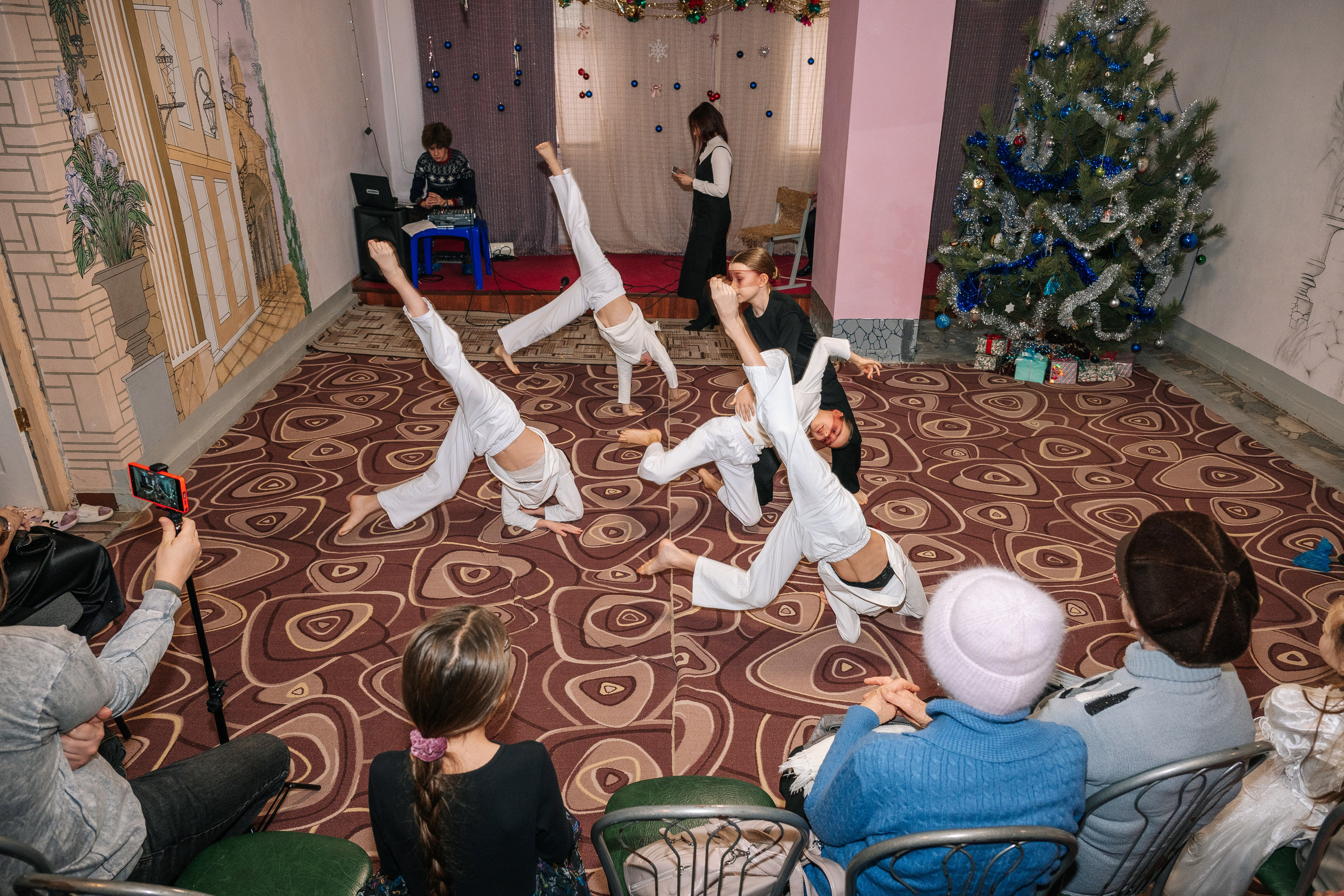 Новогодняя ёлка 2026. Семейный клуб «Открытый город»