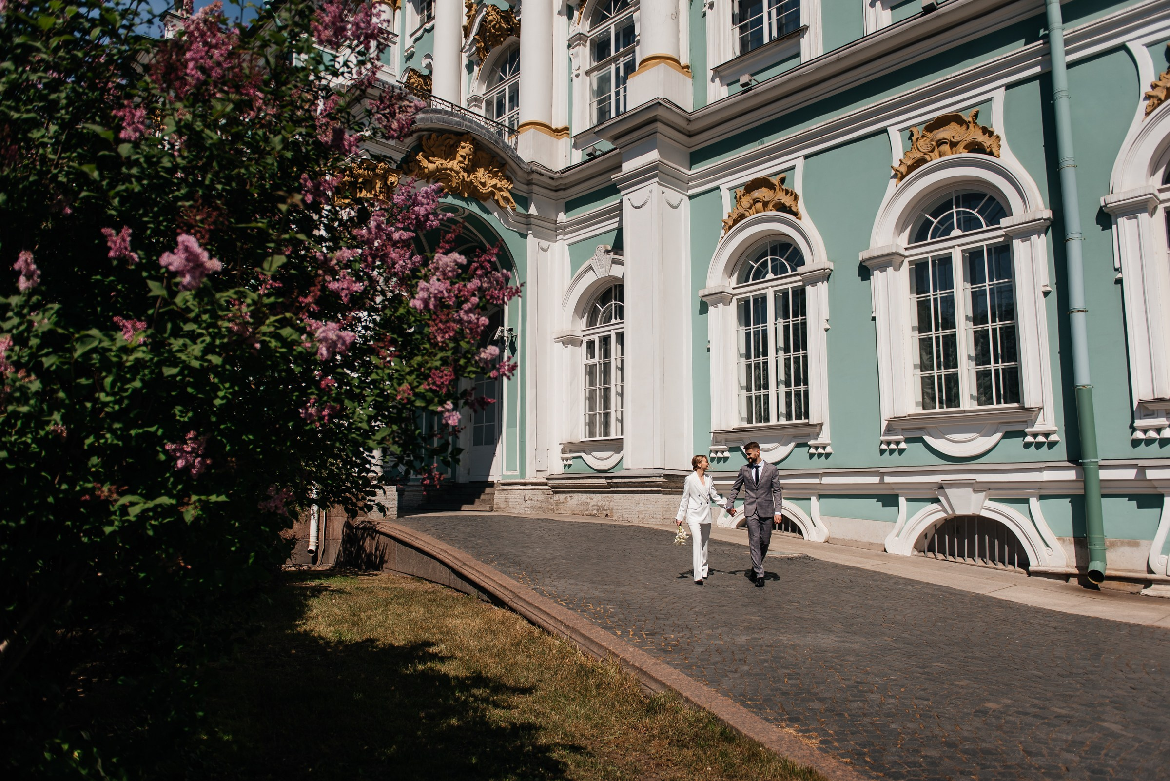 свадебная фотосессия возле Эрмитажа