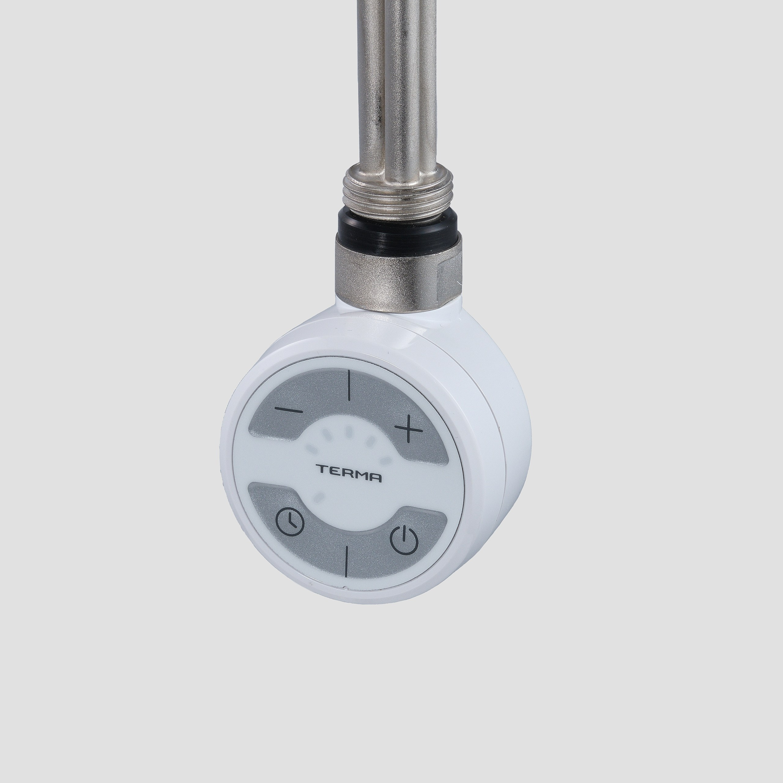 Предметные фотографии регуляторов и нагревателей для отопительных приборов