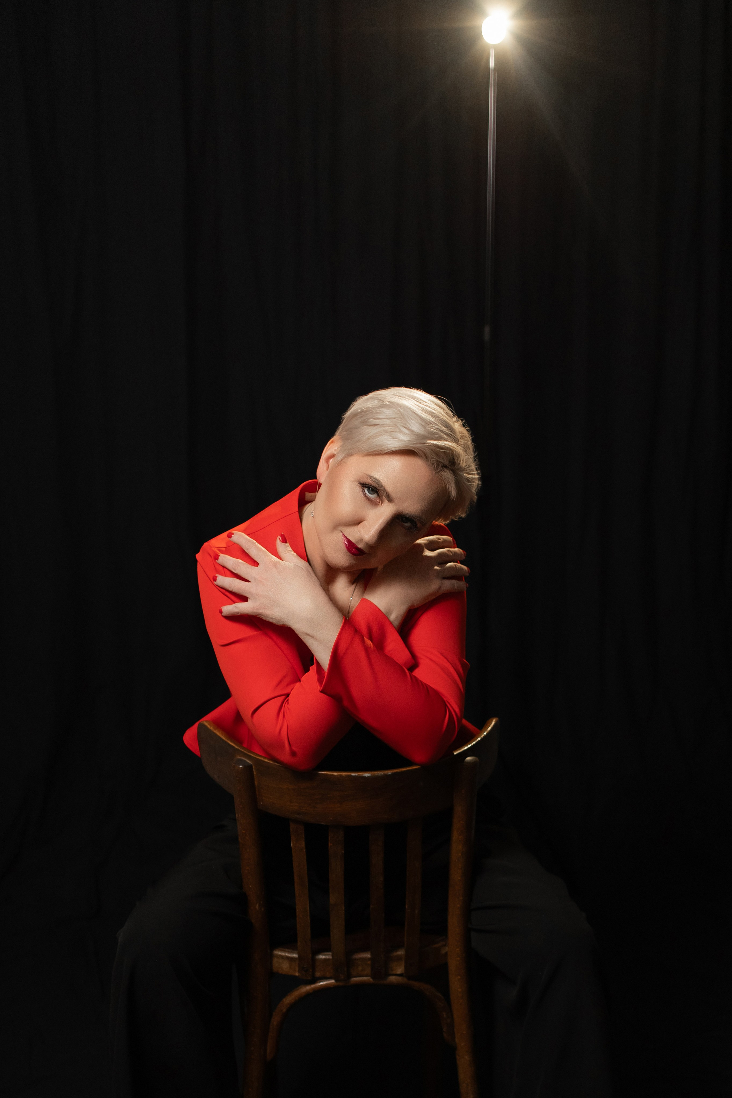 Олесяв моей студии. Март 2025. Фотограф Пермь. Свадьбы. Семья и дети, школа, д. сад. Фотокниги