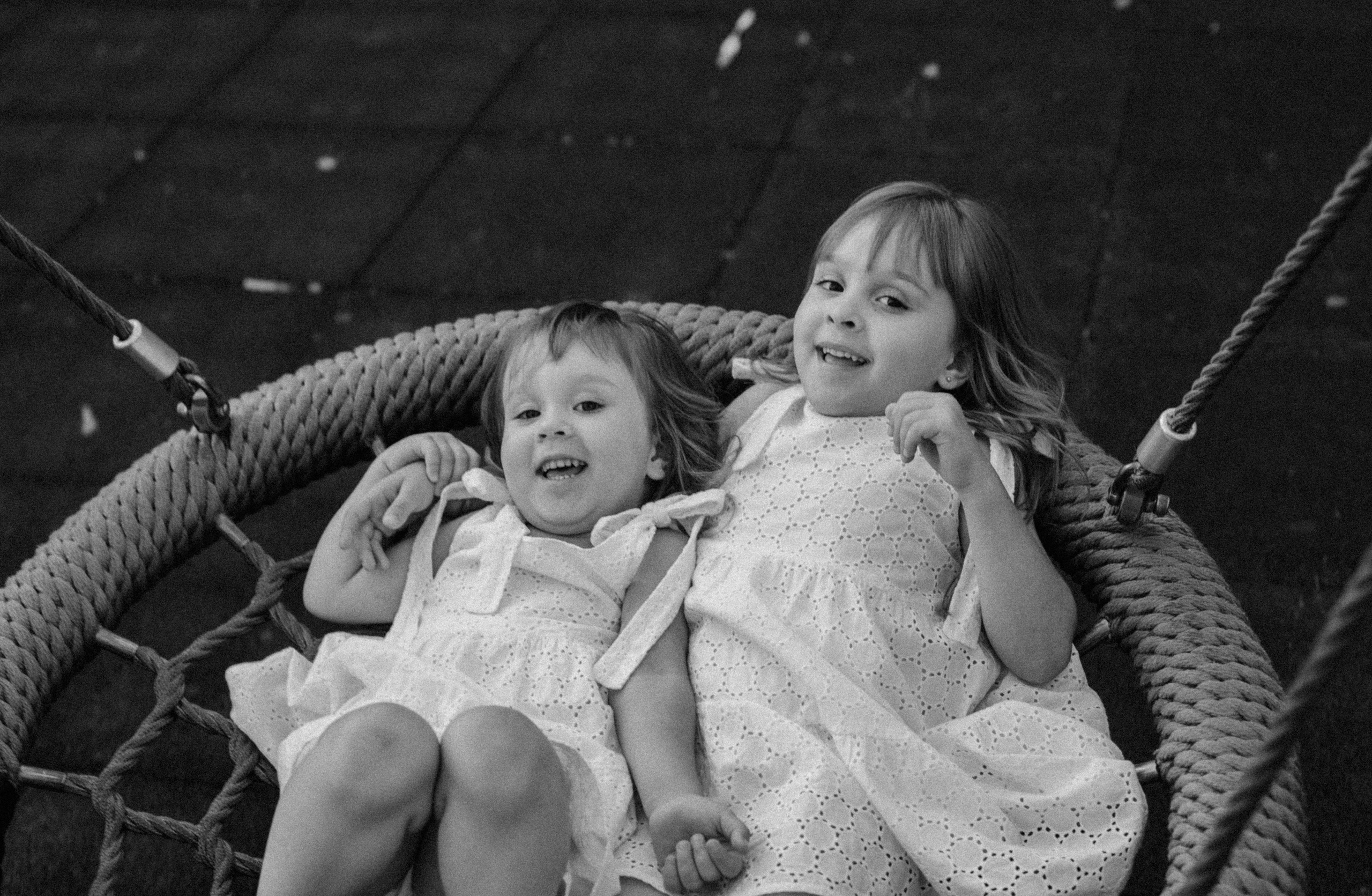 Эмма и Влада на летней прогулке с мамой. Фотограф Наталья Кургина Слюдянка Иркутск