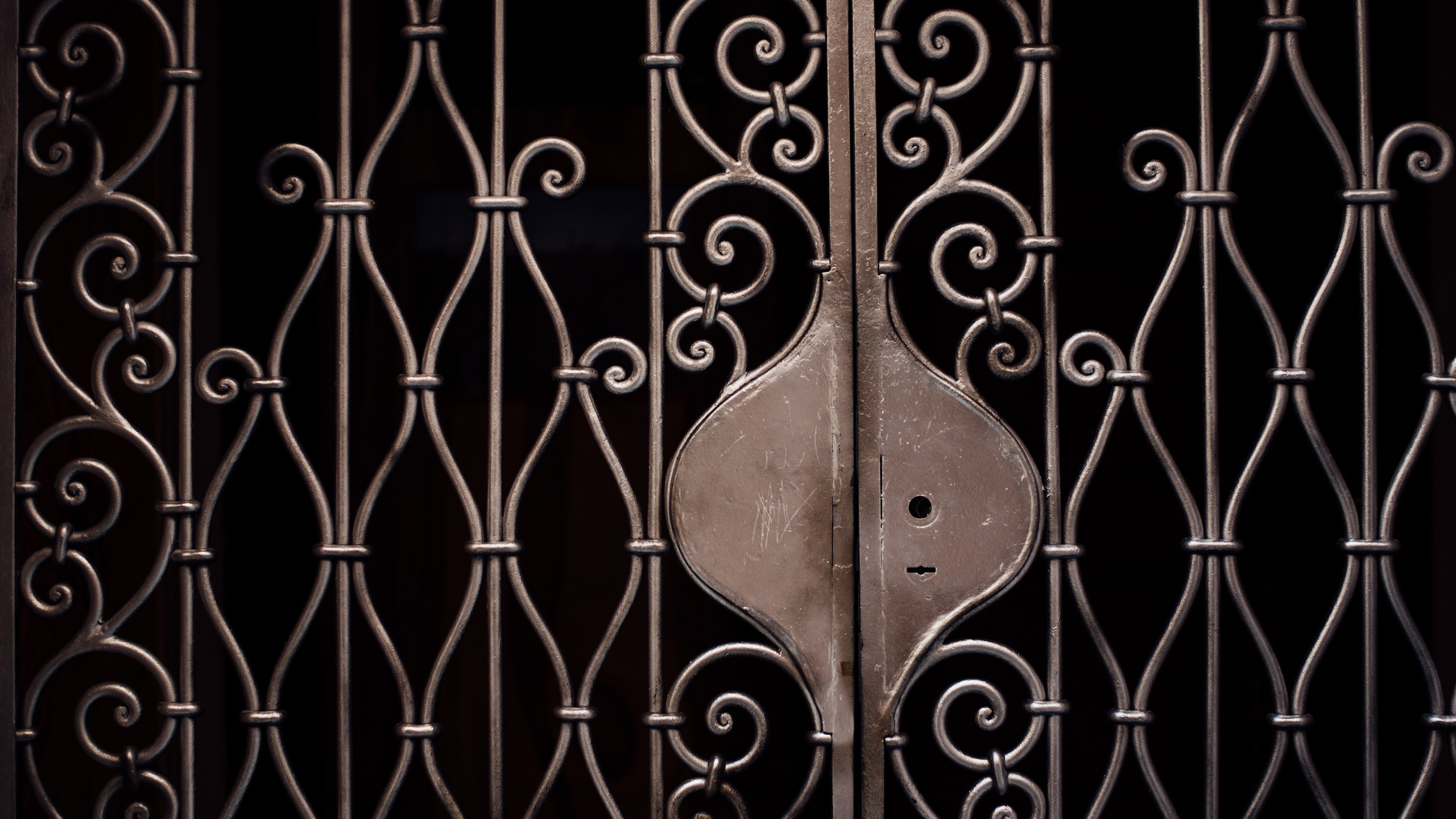 Doors. Commercial photographer | Anton Ermakov