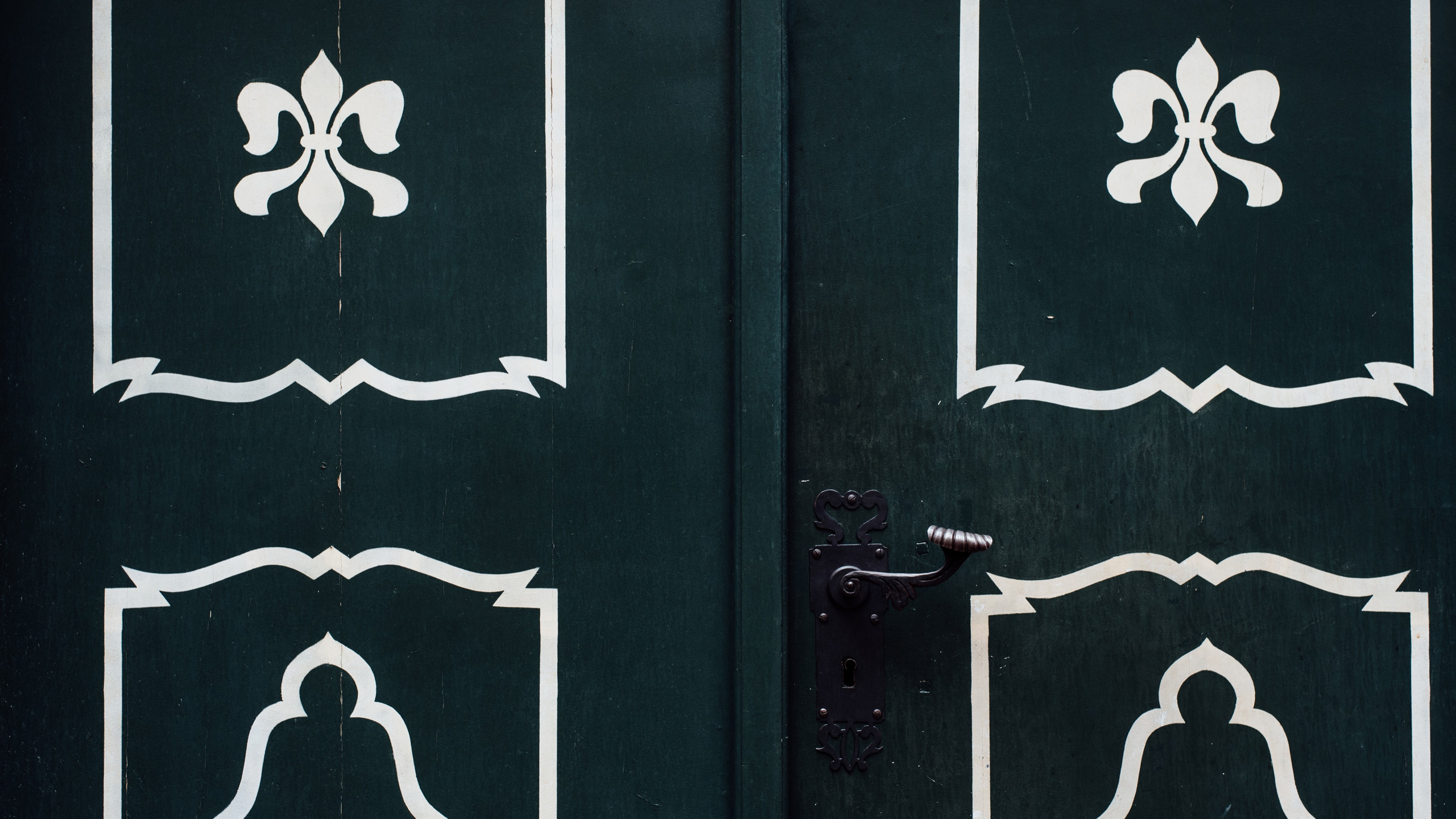 Doors. Commercial photographer | Anton Ermakov