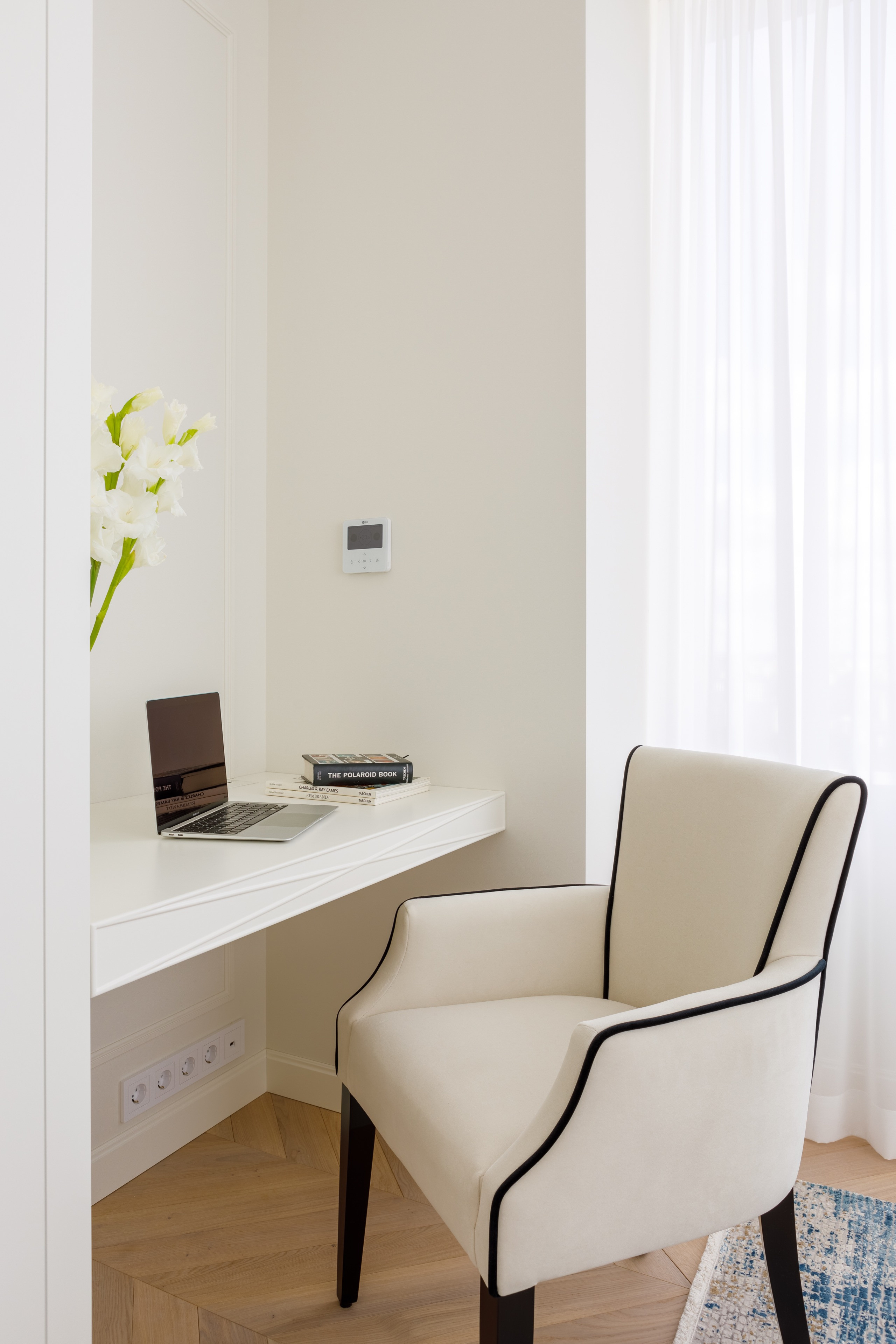 Apartment of 90 sq.m in the Sky residential complex. Commercial photographer | Anton Ermakov