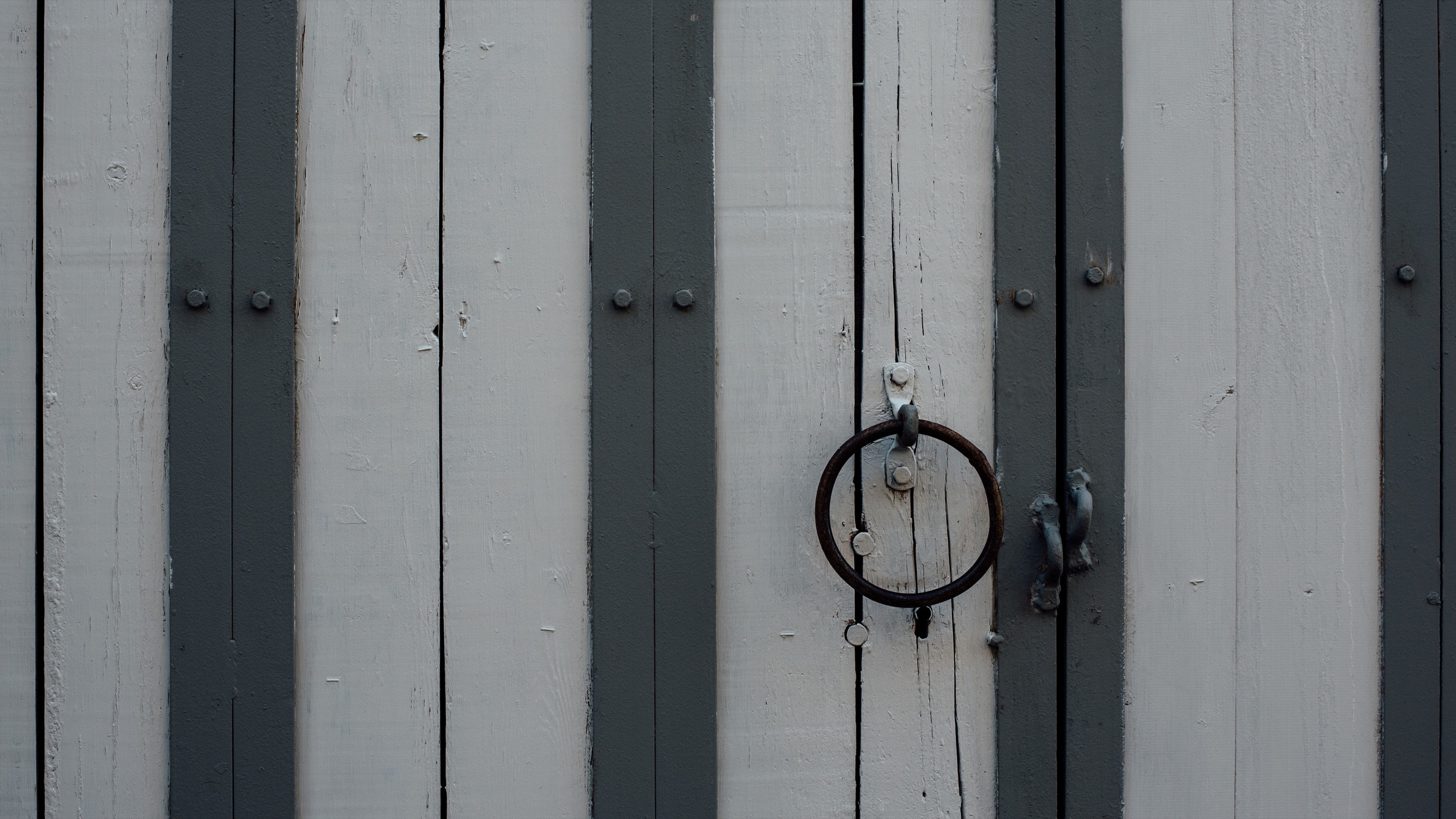 Doors. Commercial photographer | Anton Ermakov