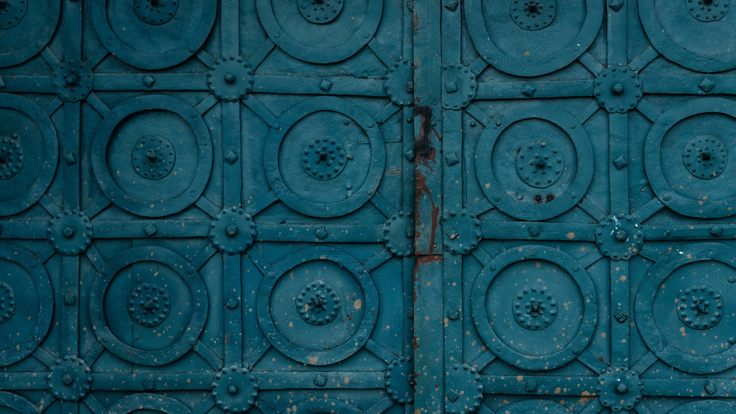 Doors. Commercial photographer | Anton Ermakov