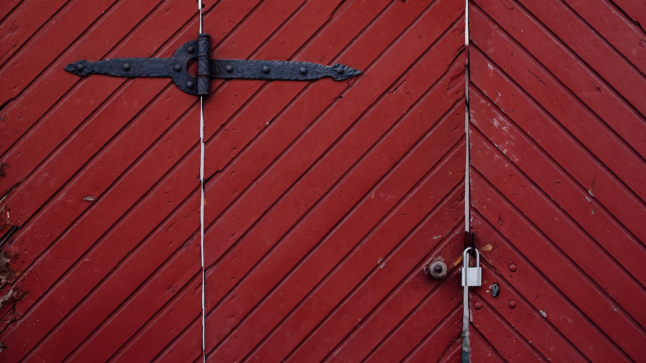 Doors. Commercial photographer | Anton Ermakov