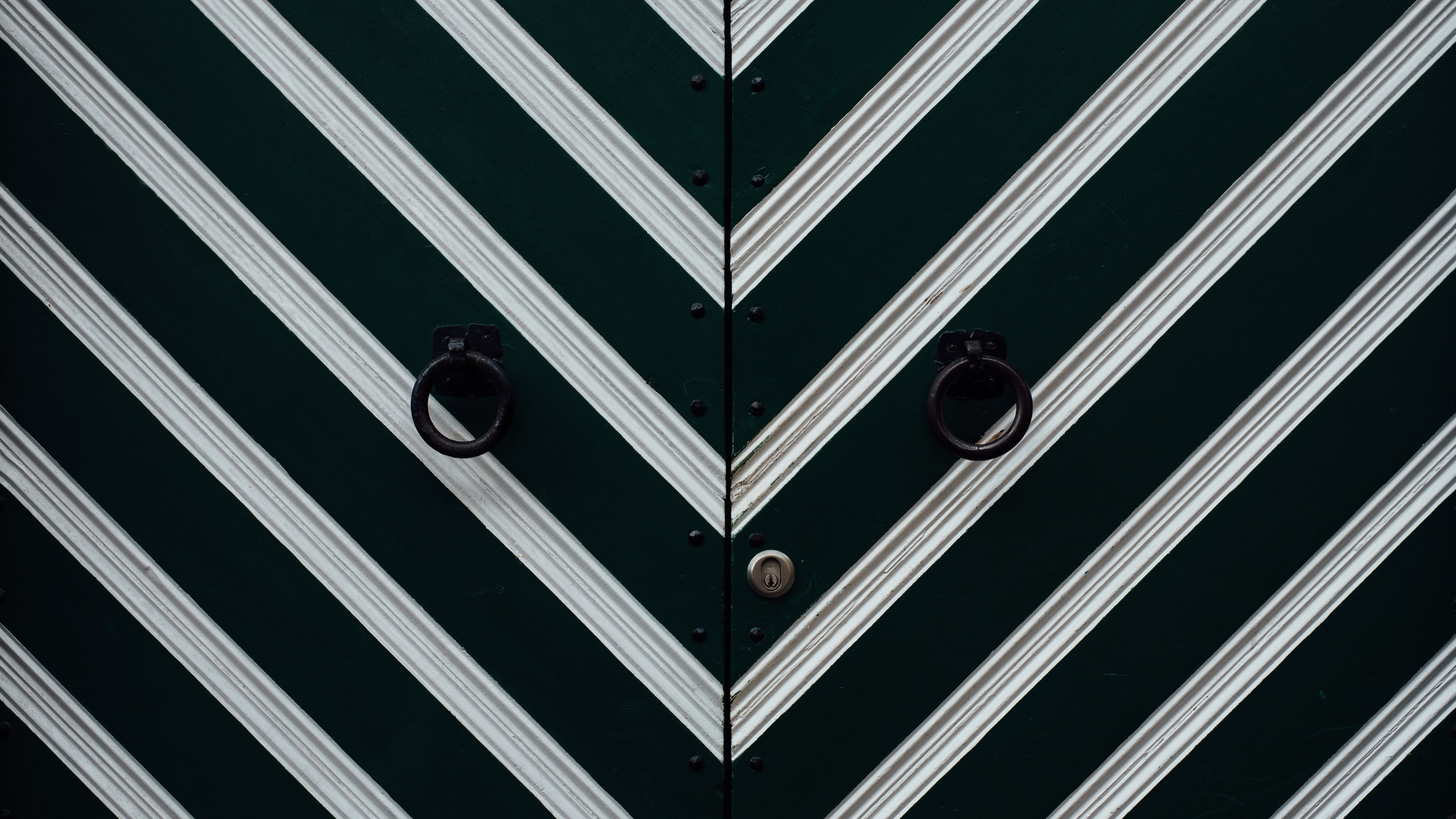 Doors. Commercial photographer | Anton Ermakov