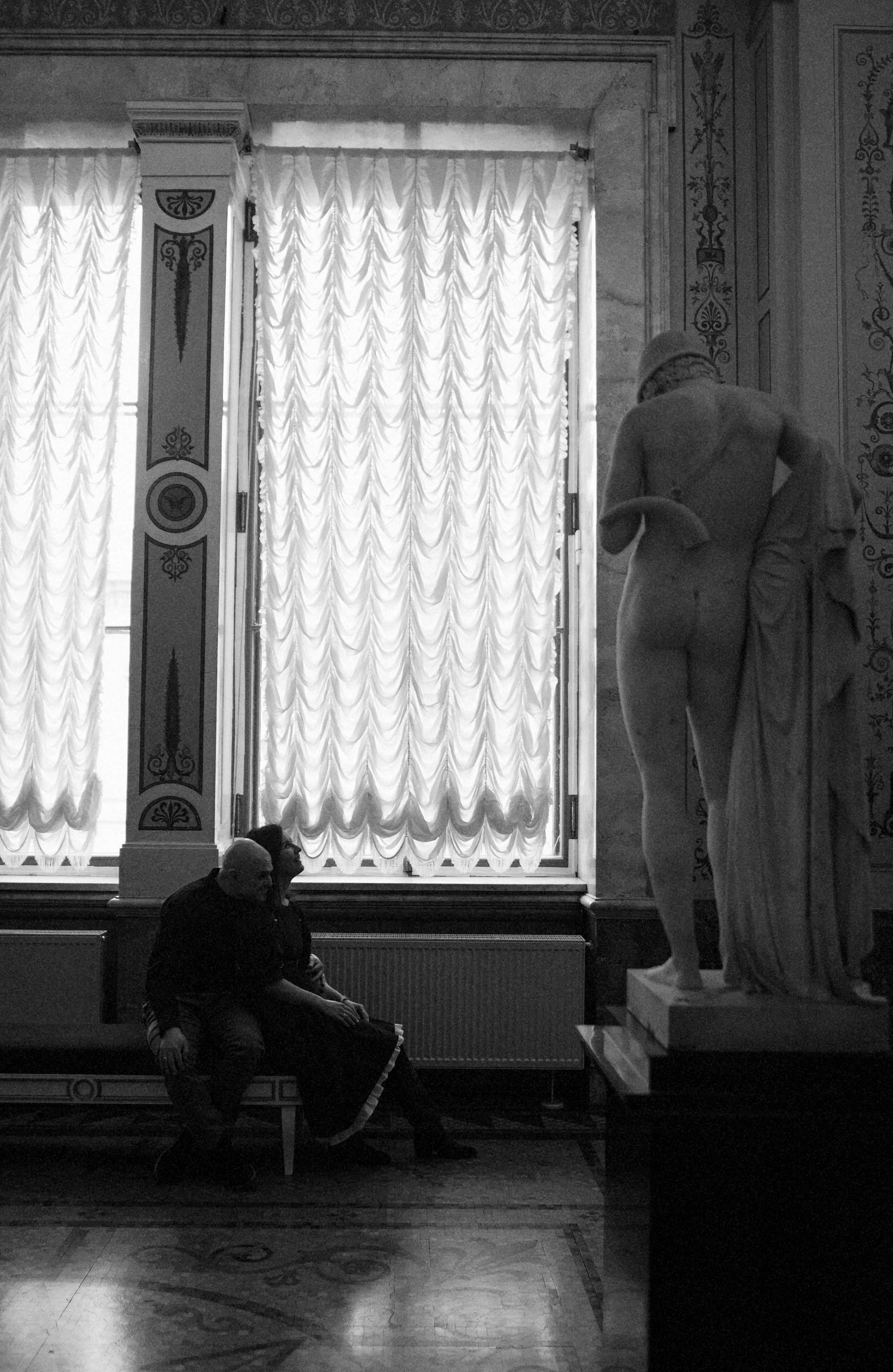 Love story в Эрмитаже. Вика и Артем. Семейный и свадебный фотограф в Санкт-Петербурге Яна