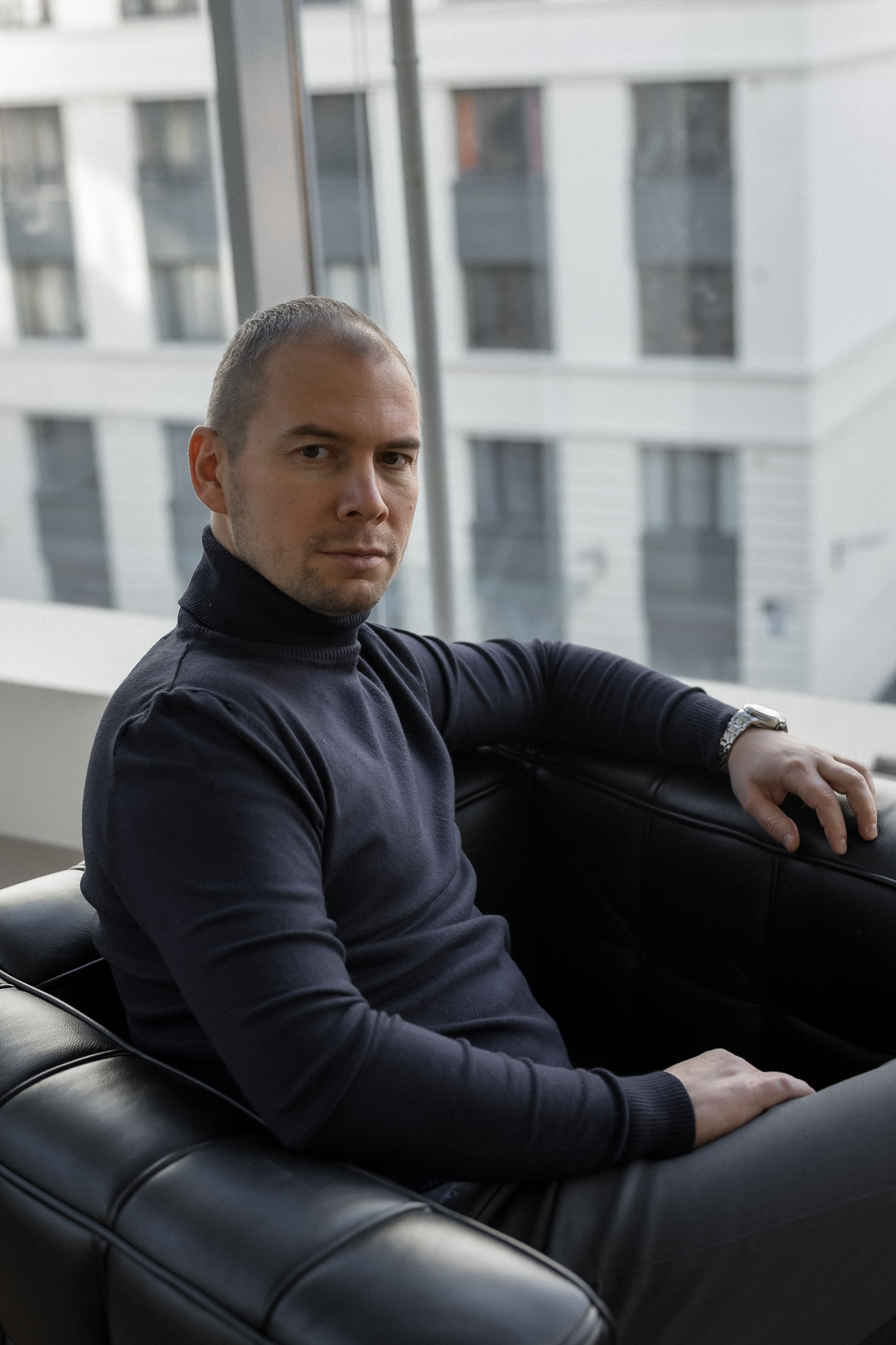 Бизнес портрет для руководителя. КОНТЕНТ |БРЕНД фотограф Санкт-Петербург — Жанна Олтаржевская