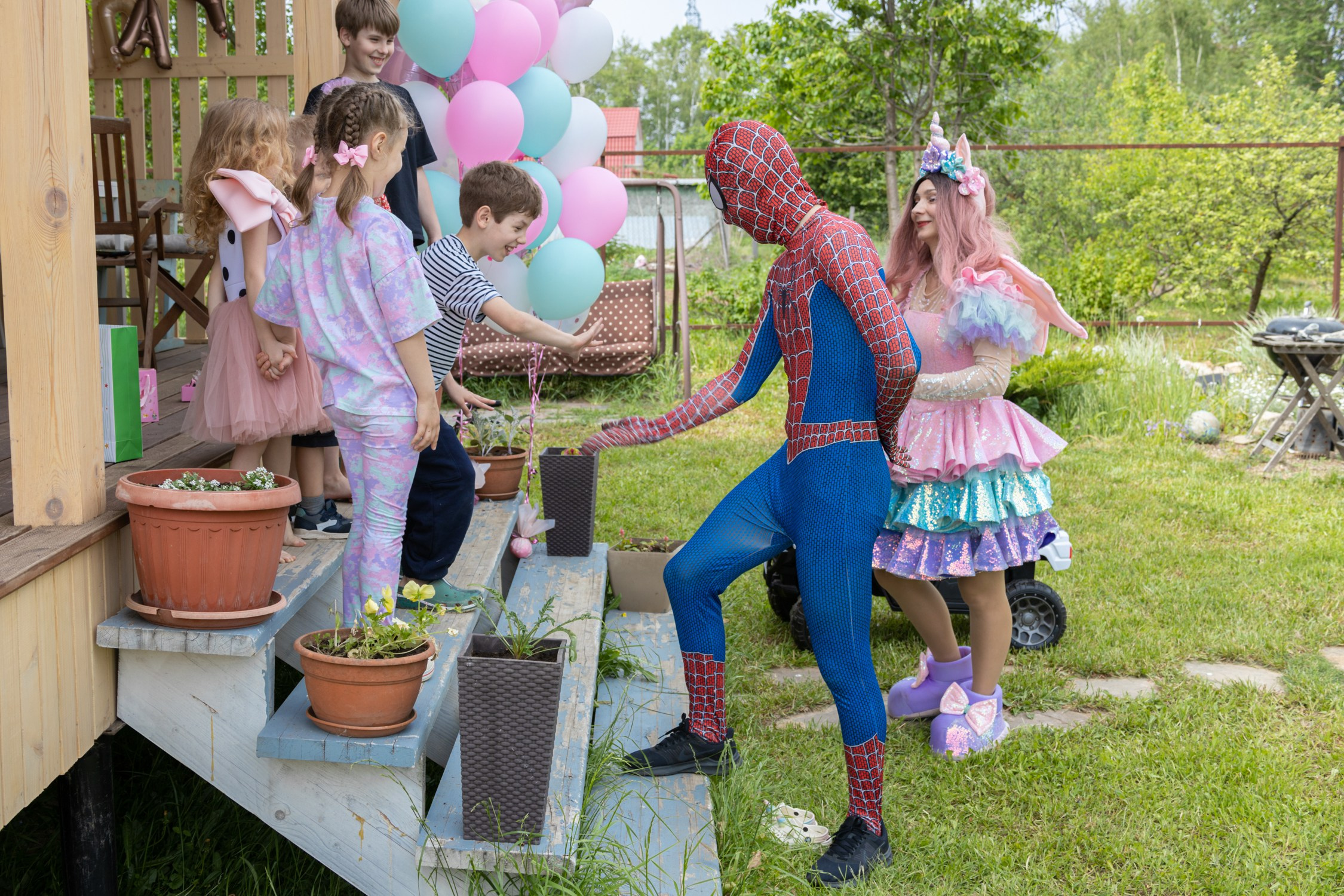 Свадьба, роспись в ЗАГСе, венчание, крещение, выписка из роддома — фотосъёмка. Визуальная упаковка брендов и проектов через фото и видеопроизводство