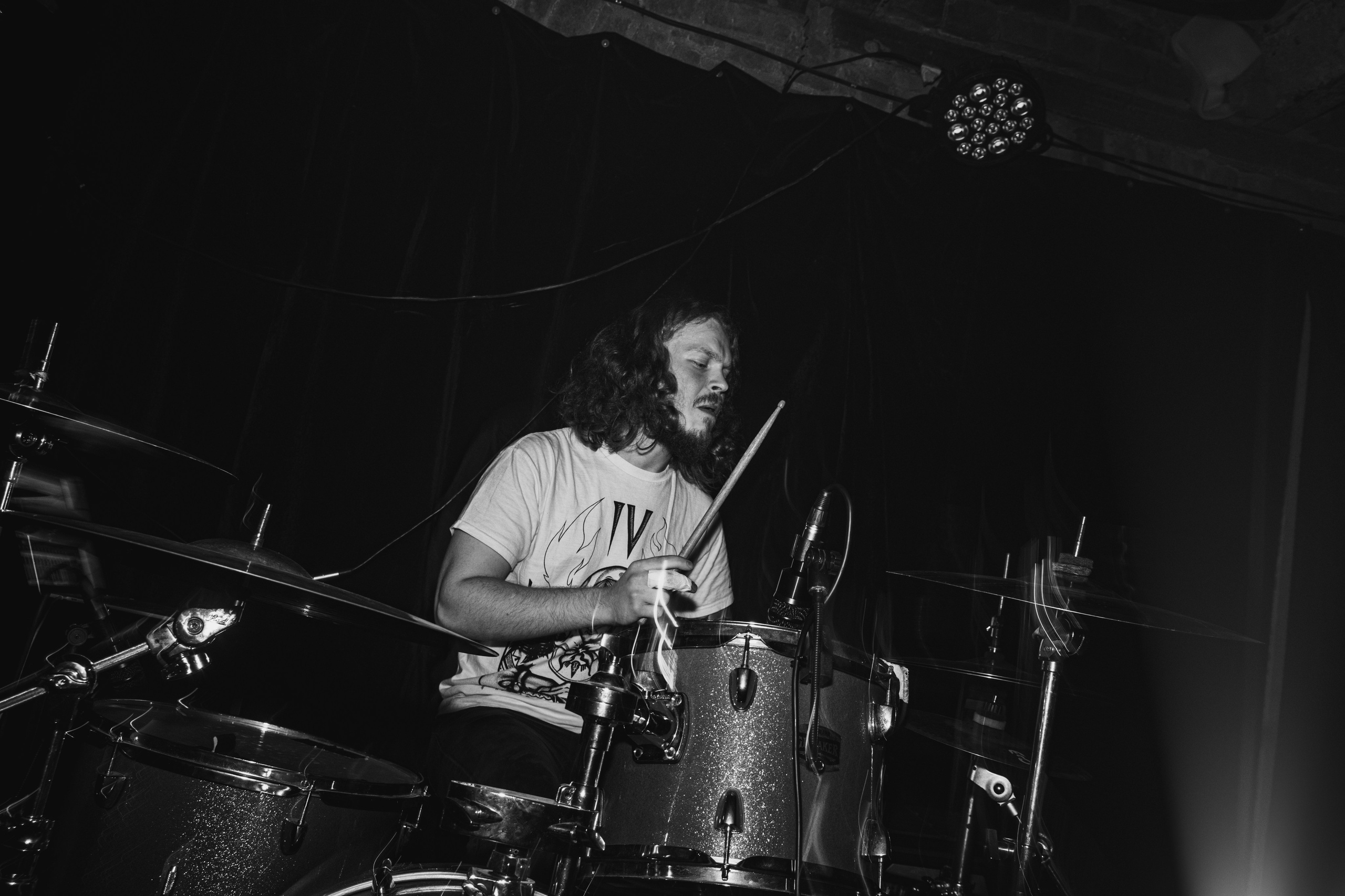 Laugar & Шумы Штормовых Широт & Пожары На Дальнем Севере 11.10.2025. Репортажный фотограф в Москве Legiodot