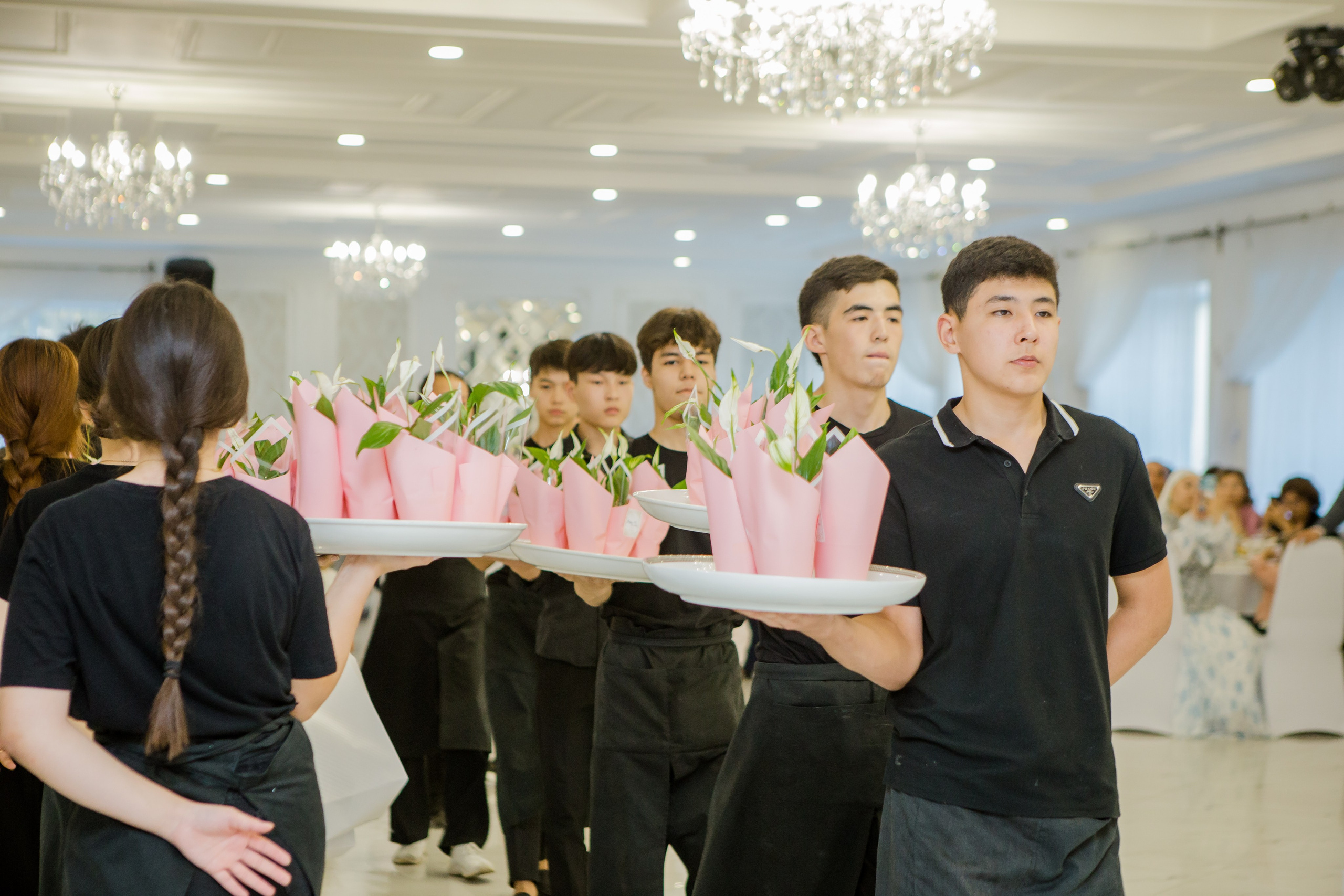 QYZ UZATU ZHADYRA. Свадебный и репортажный фотограф в Астане T.Yertay «Nomad media»