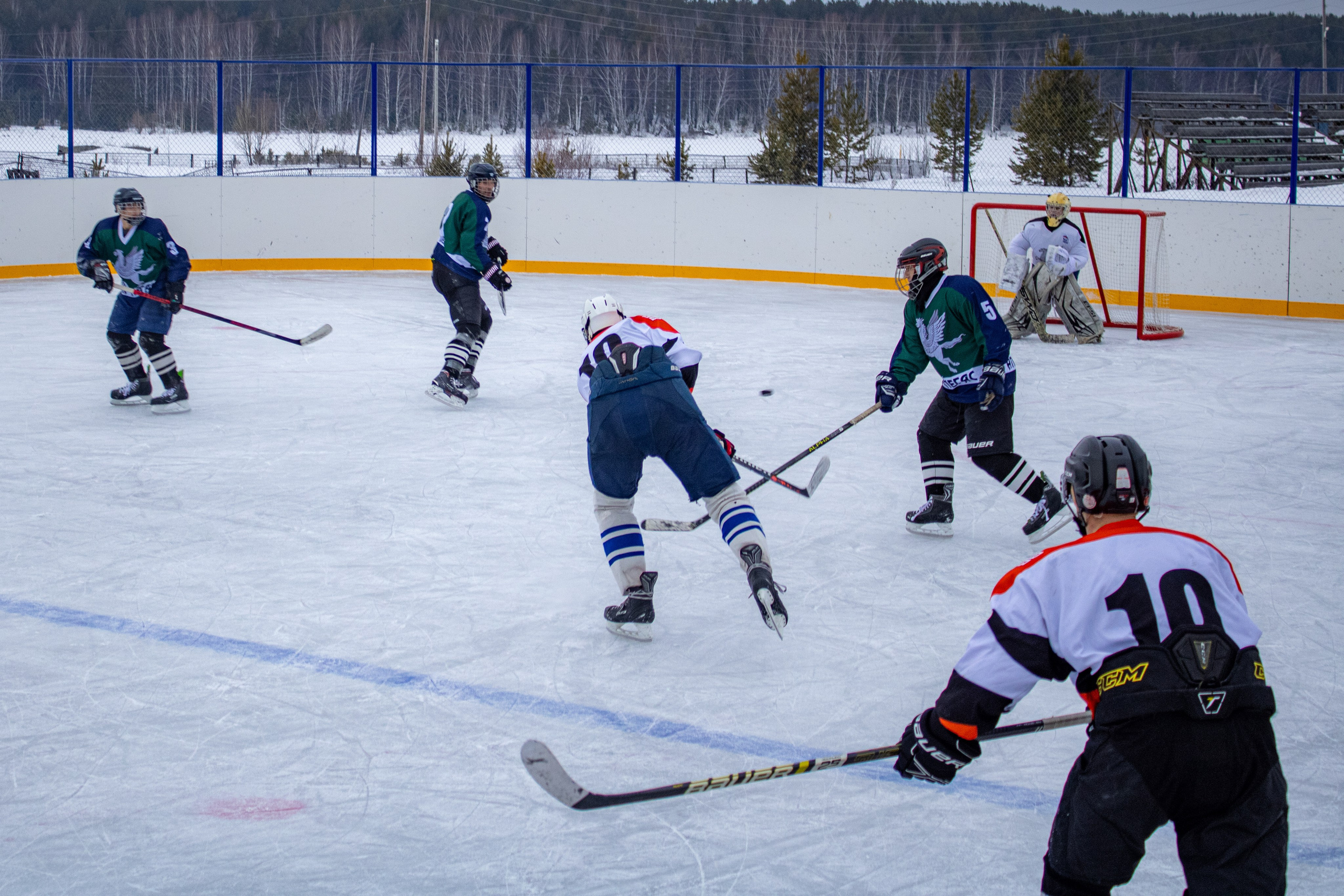 Хоккей г.п Атиг-г.Нижние Серги