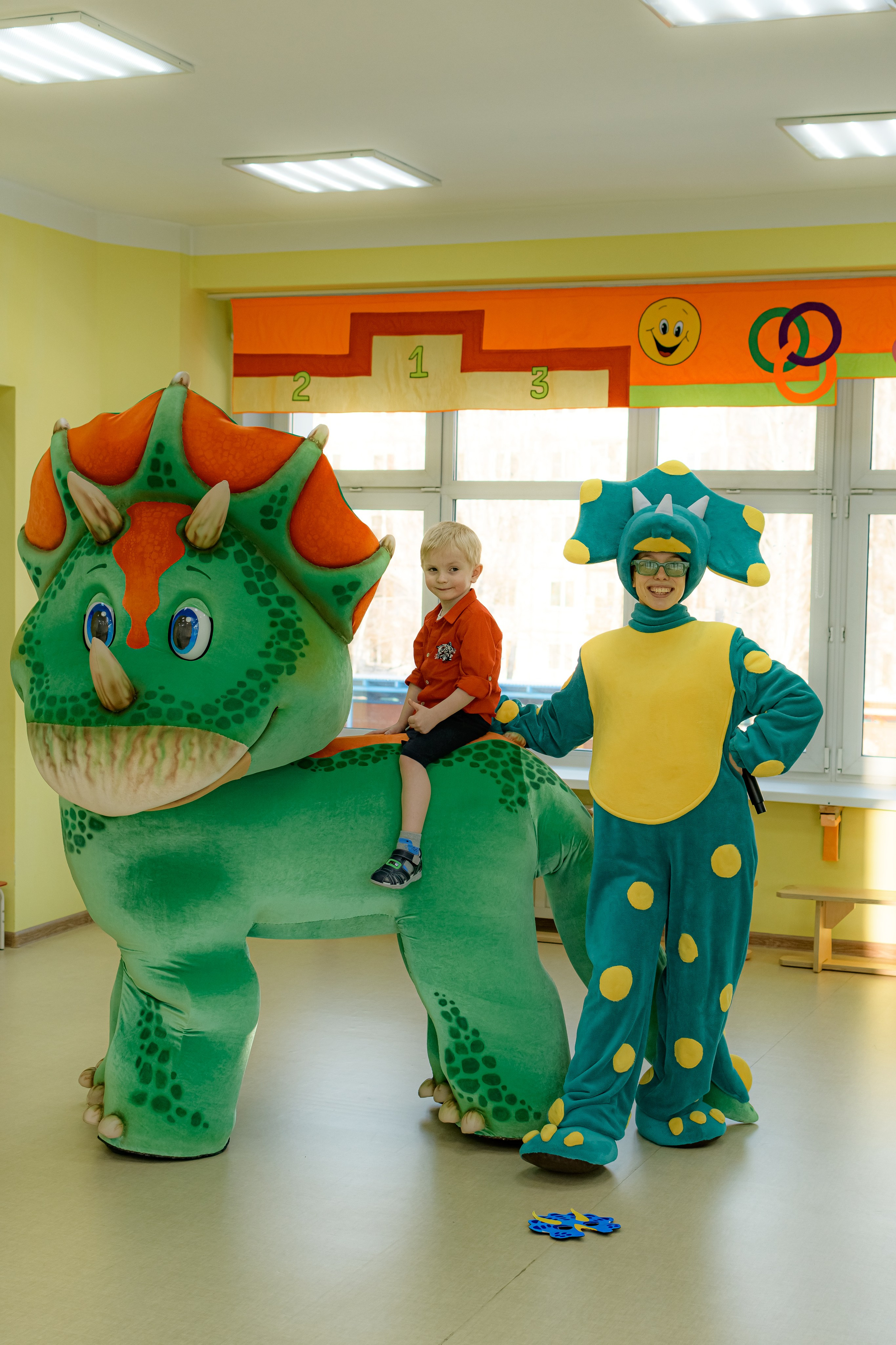 ЭМИЛЬ/HAPPY BIRTHDAY. Photokarish