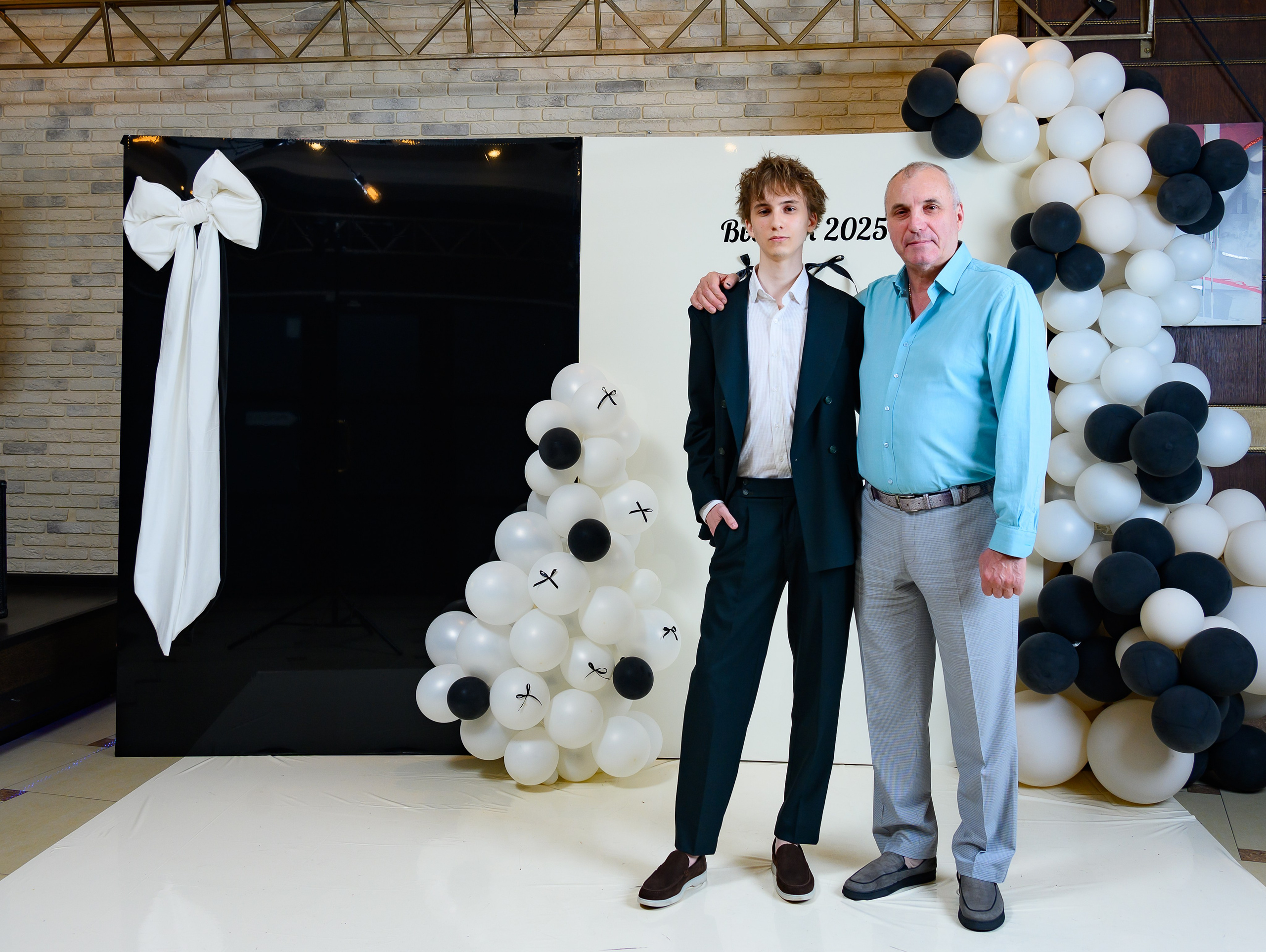 Выпускной 2025 11 кл. Семейный и детский фотограф в Новороссийске Лебедева Елена