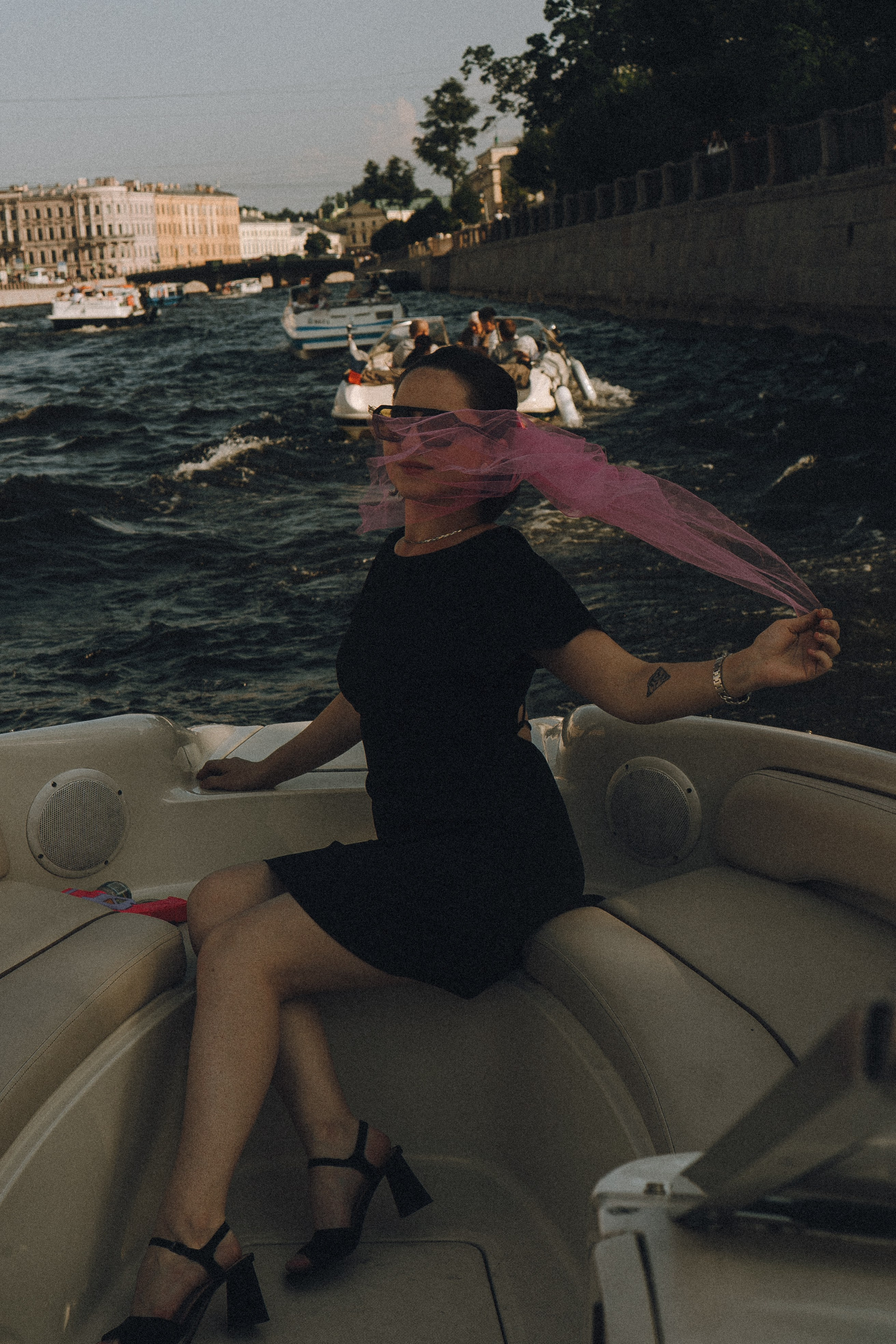 ДЕВИЧНИК НА КАТЕРЕ. Профессиональный фотограф, Санкт-Петербург — Виктория Богомолова