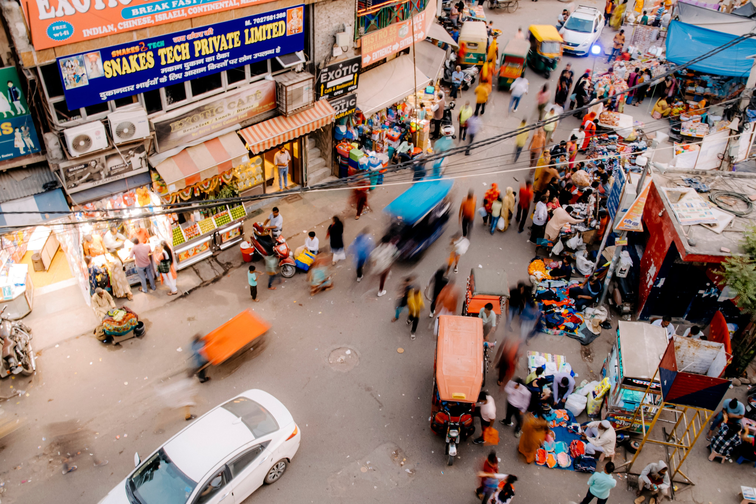 Дели. стрит. Iraogo