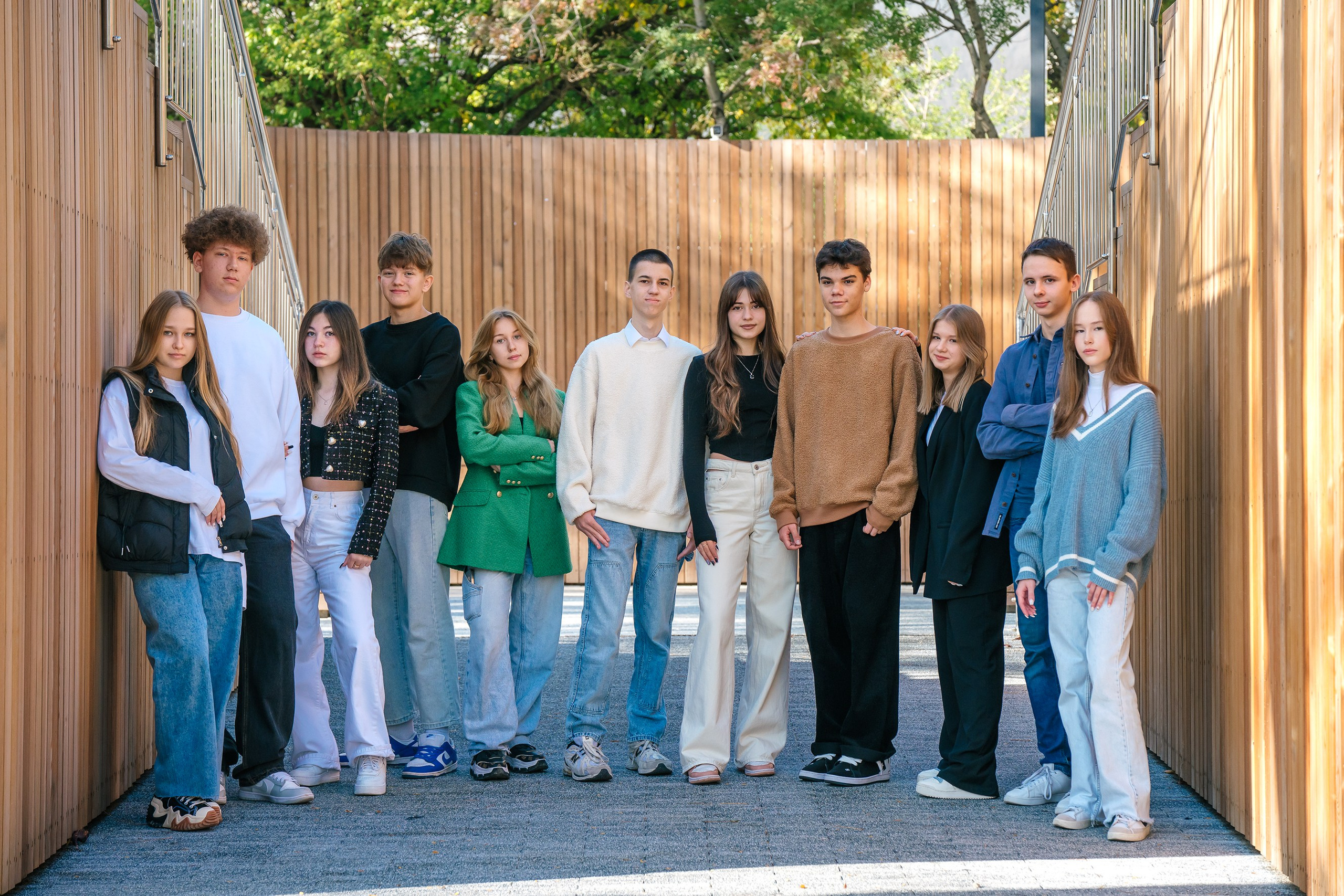 Фотографии с одноклассниками. Выпускные альбомы, школьные фотосессии в городе Новороссийске