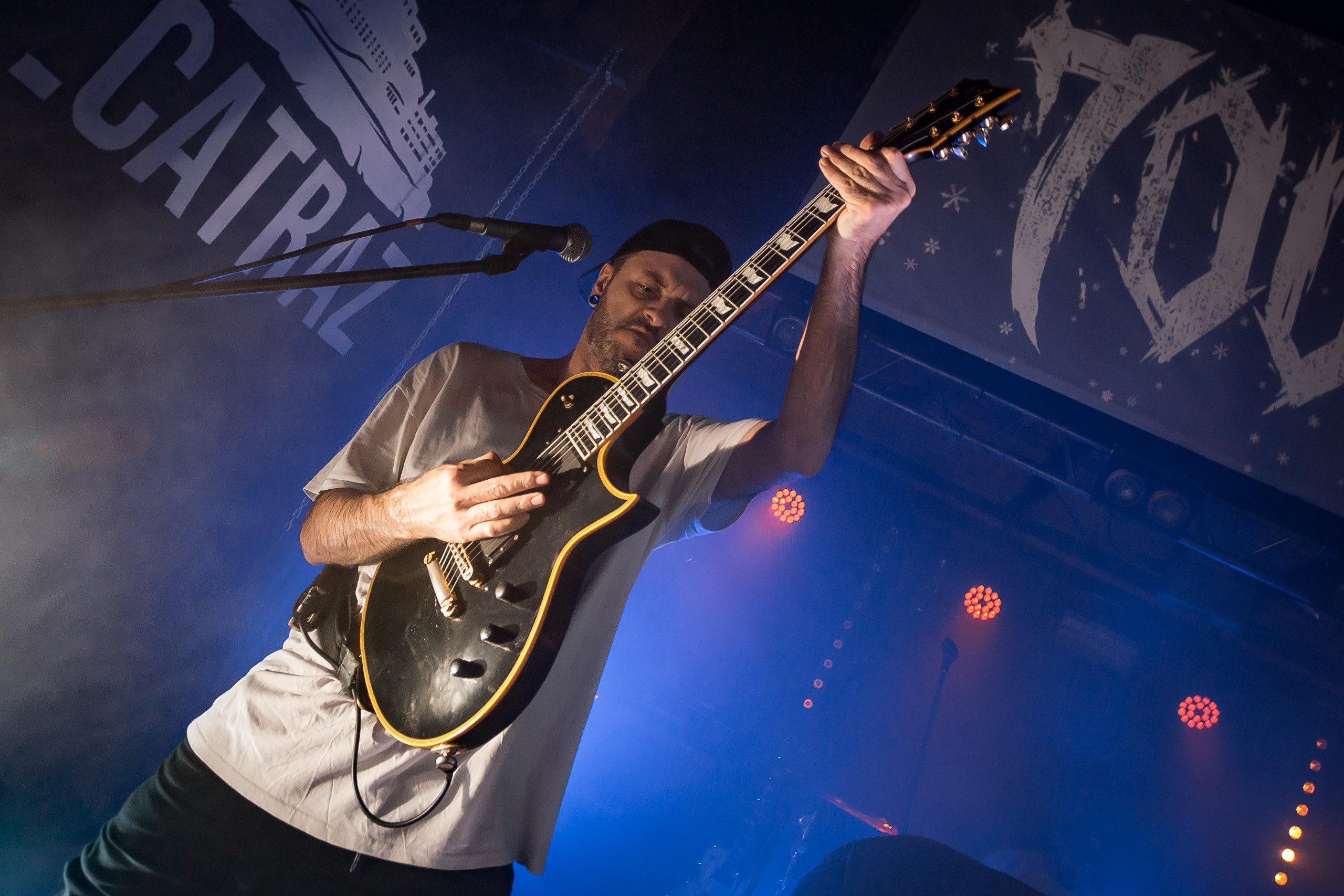 $7000 в Alcatraz bar. Фотографиня Мария Дикова