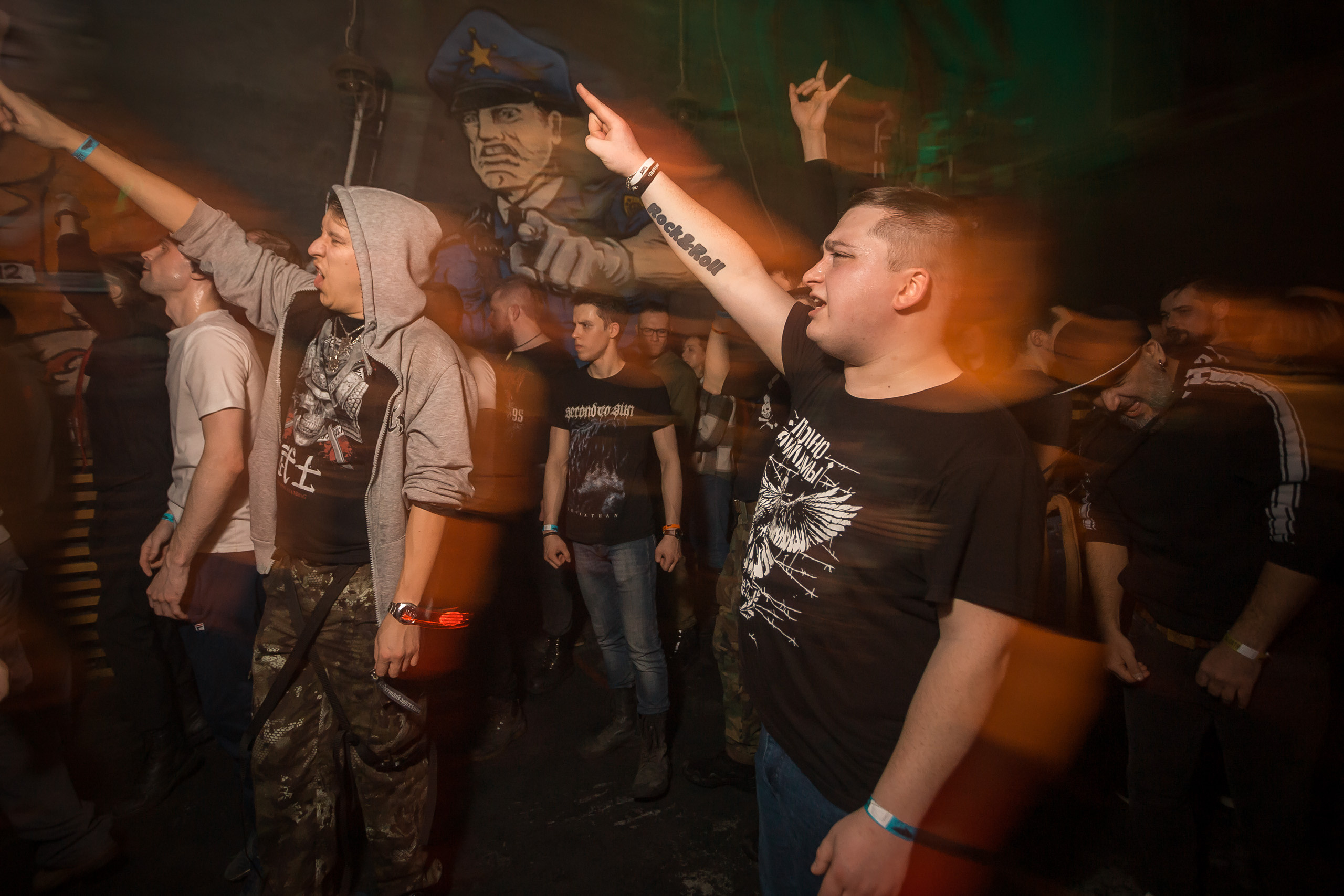 $7000 в Alcatraz bar. Фотографиня Мария Дикова