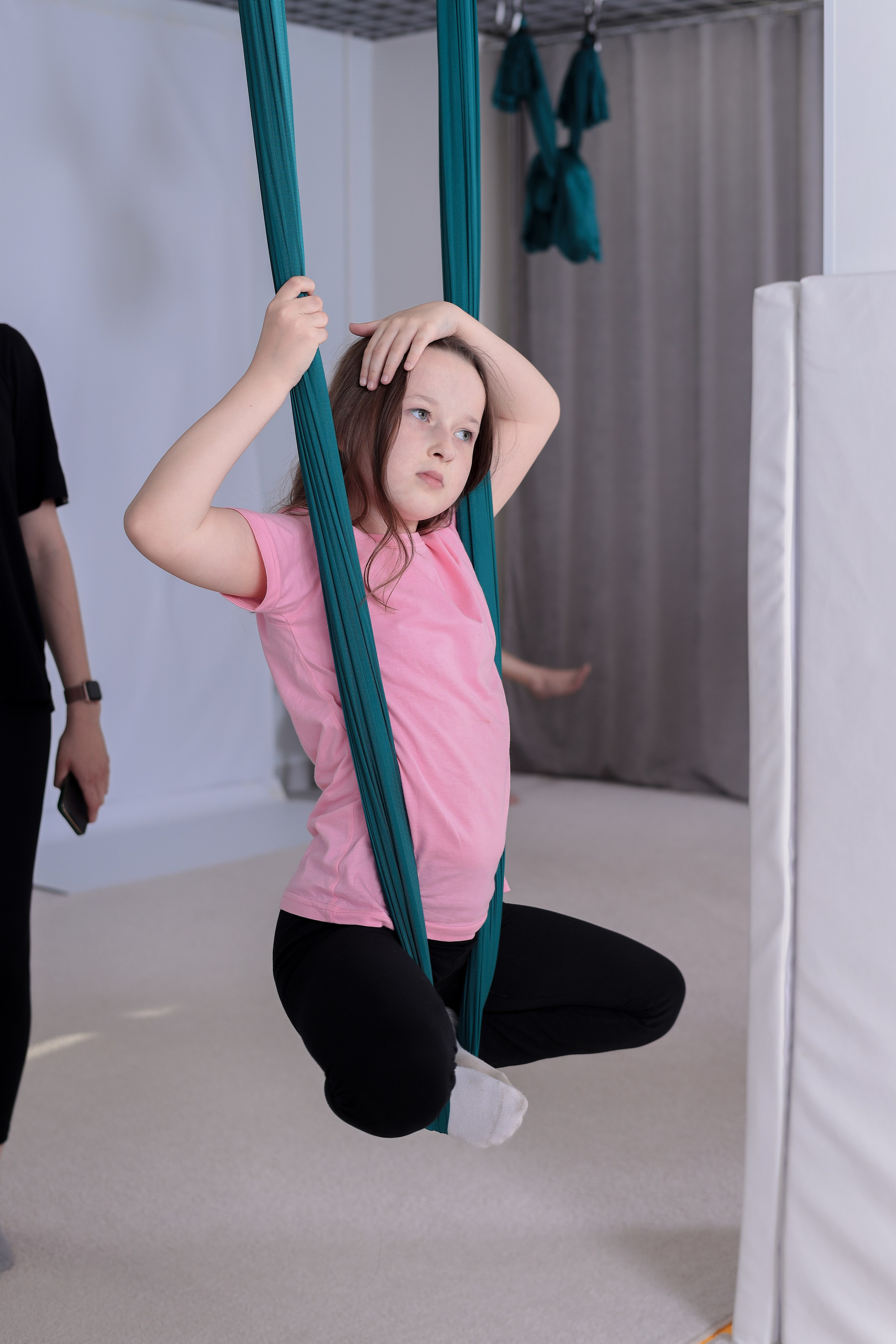 Детская аэройога. Фотограф Надршина Лилия