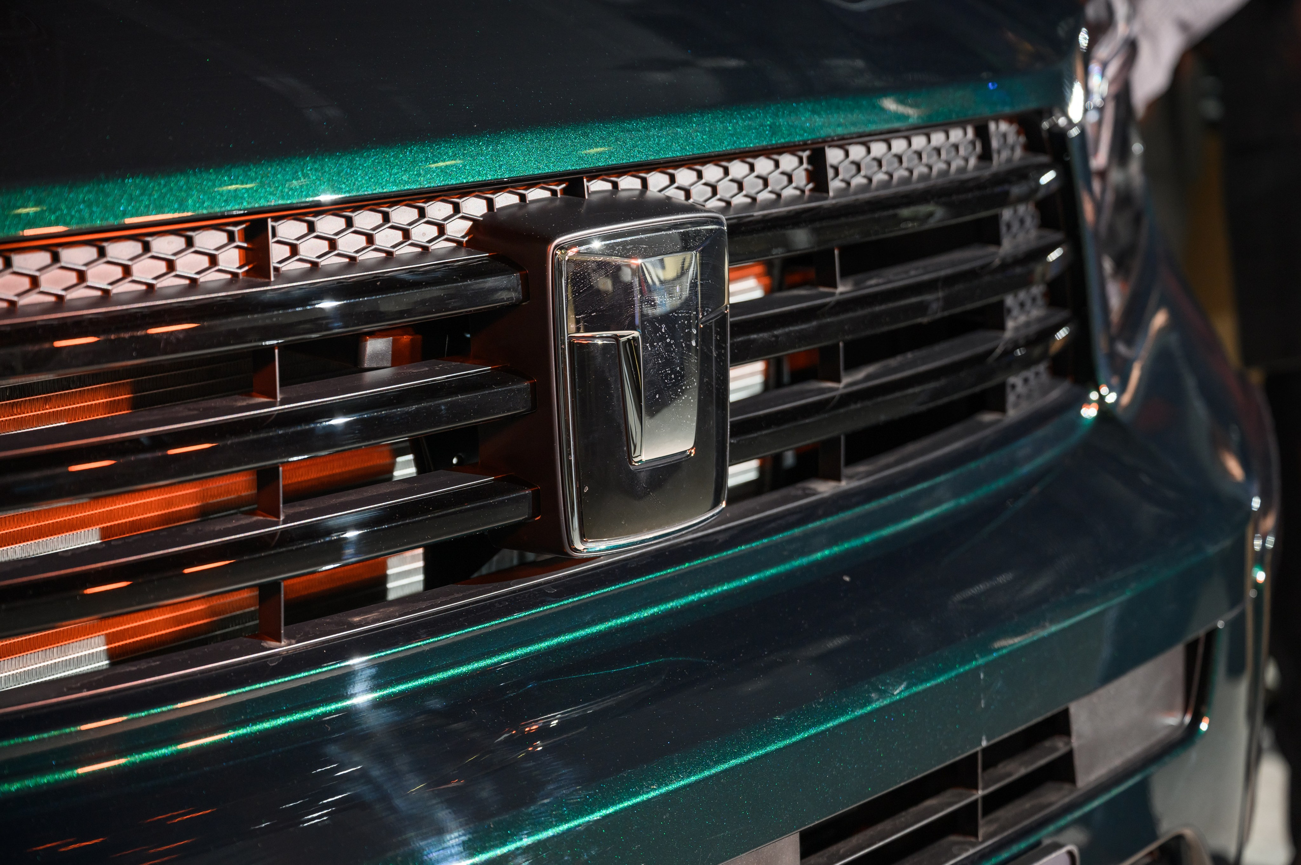 Автосалон Танк. Свадебный фотограф Москва Юрий Кульман