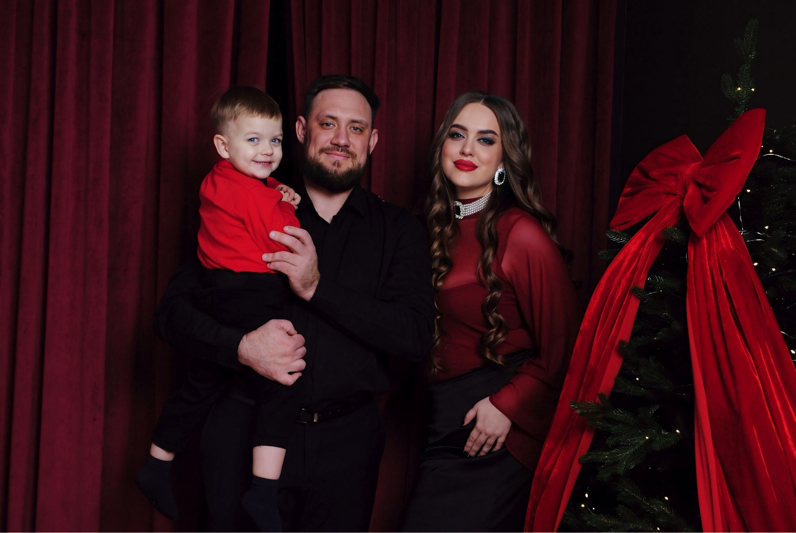 Настя и семья. Фотограф Мария Мусаелян