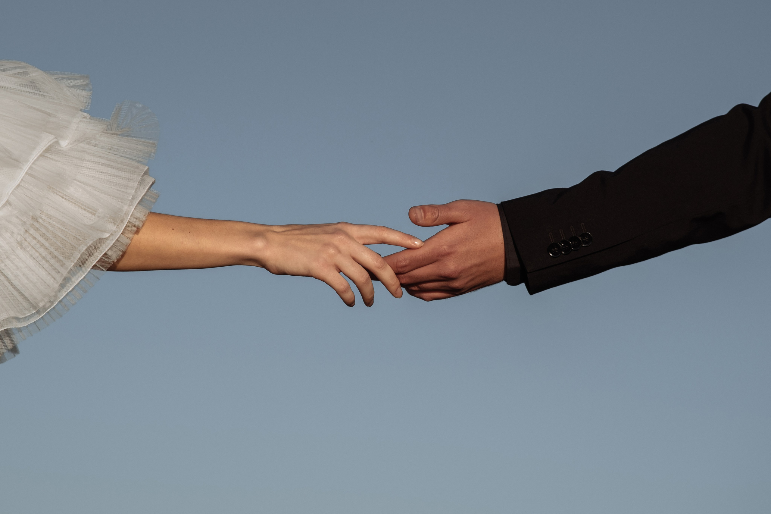 Roman & Natali, France. Photographer Cologne Bonn Europe Anna Ketova