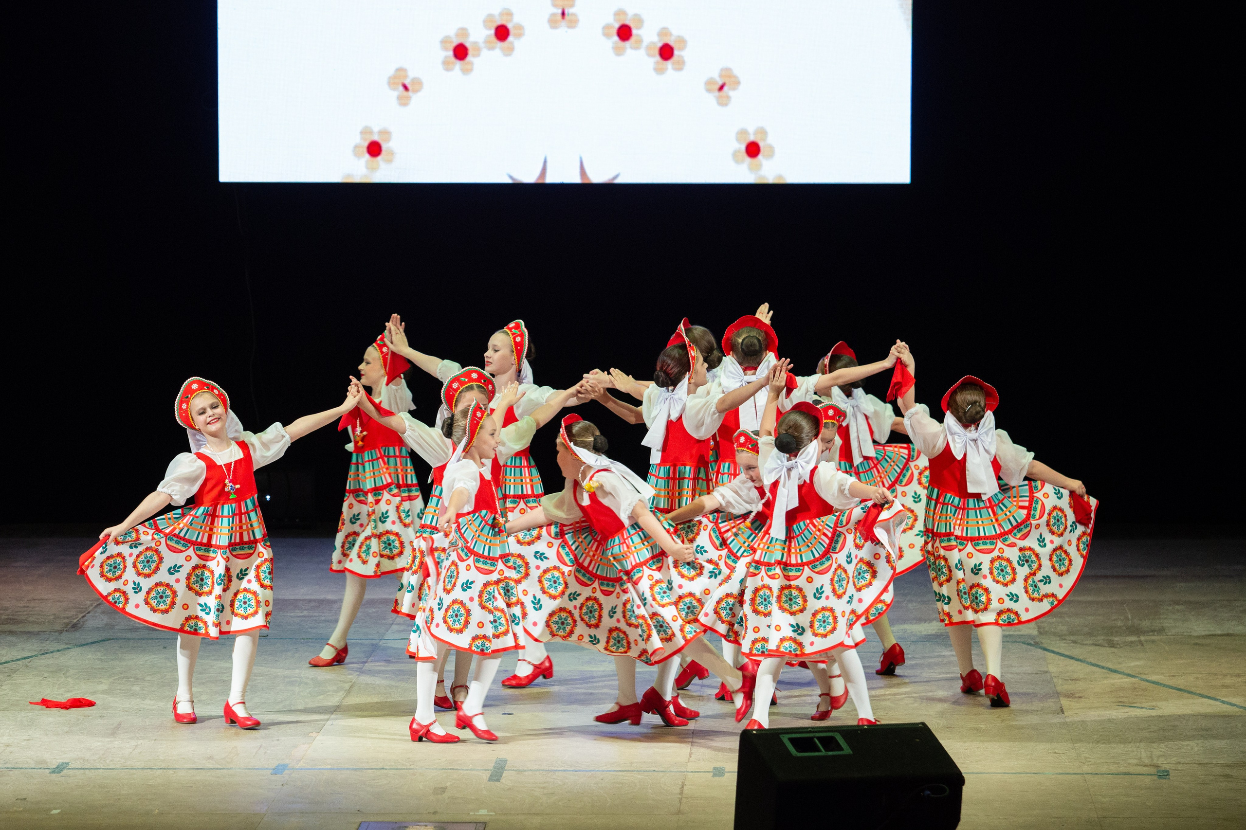 Танцевальные коллективы. Семейный и школьный фотограф из Костромы — Нина Рубан