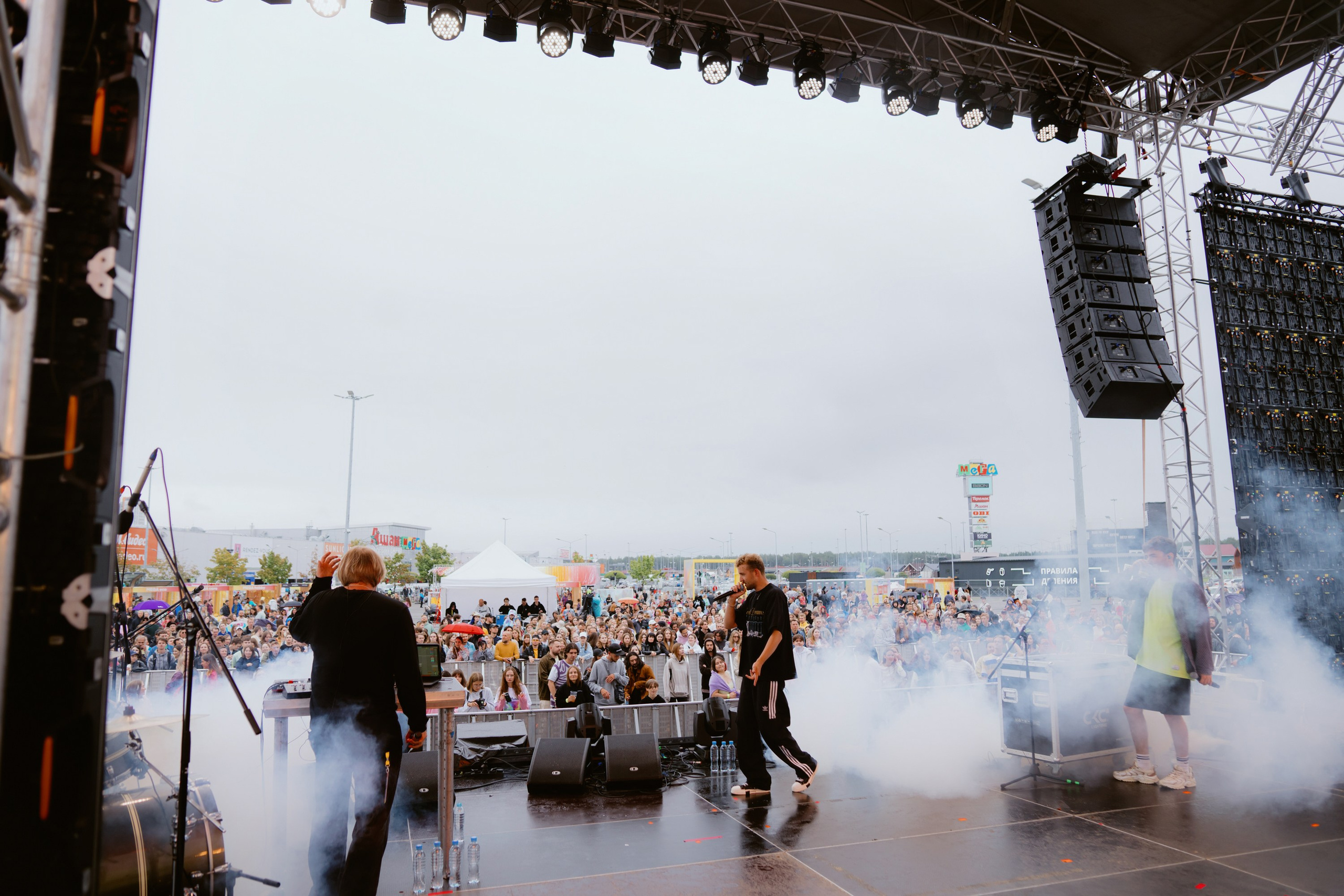 Dvor mega music festival. Photographer — ERASTOV