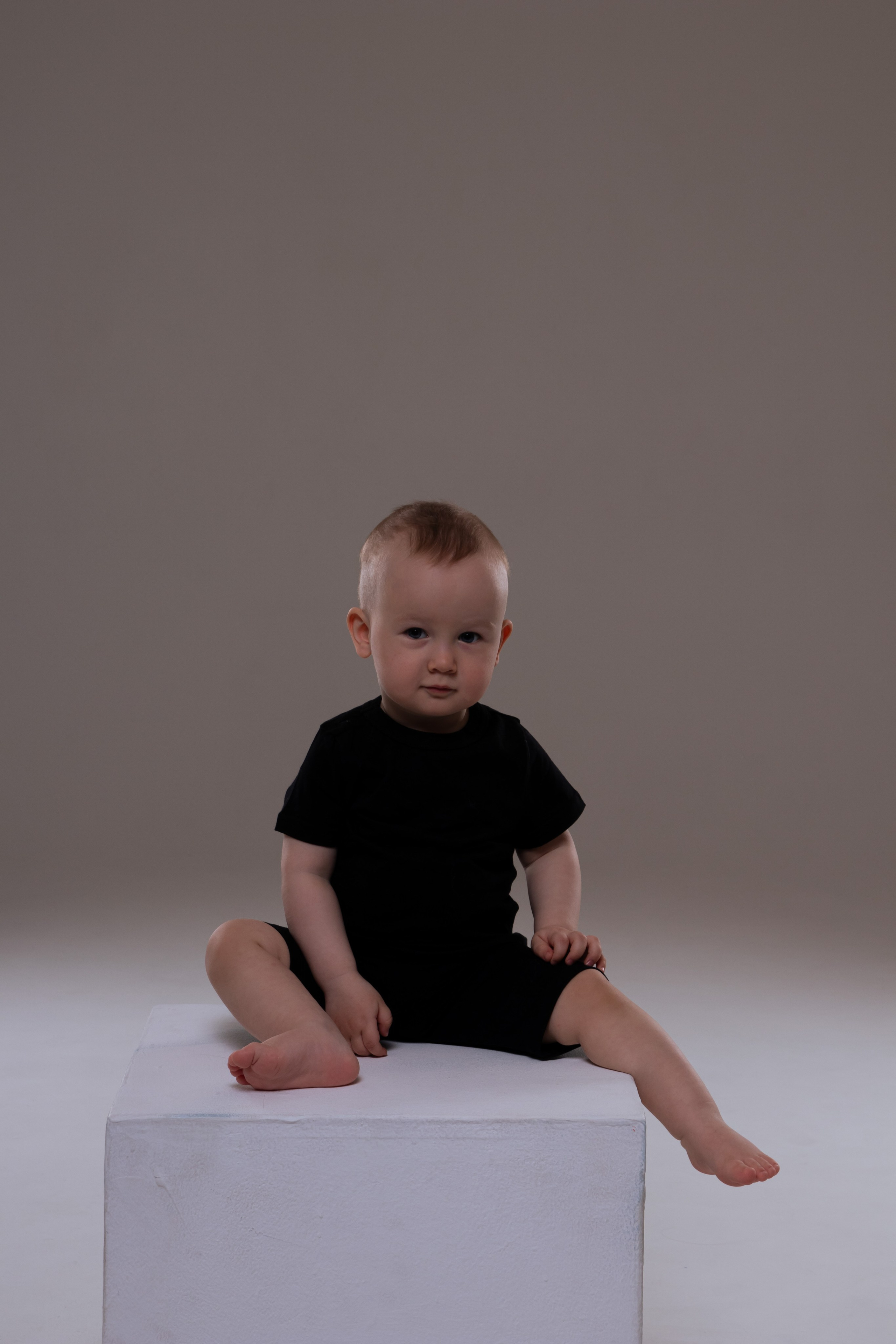 Семейная съемка на циклораме. Фотограф продюсер съемок Йолдыз Плетнева