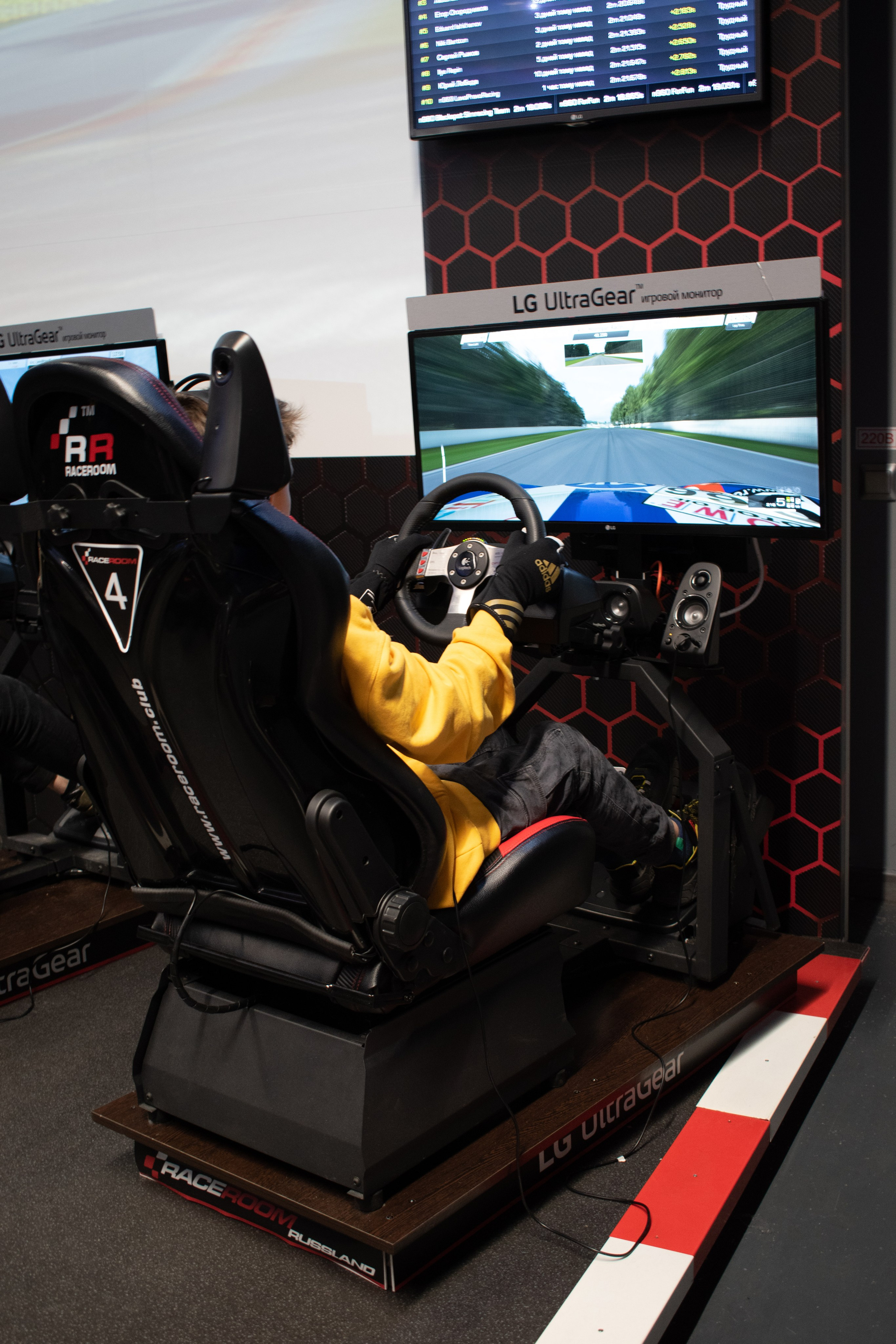 RaceRoom Endurance Challenge 2020: 1 Round — Road America. Репортажный фотограф Сыбер Мартти