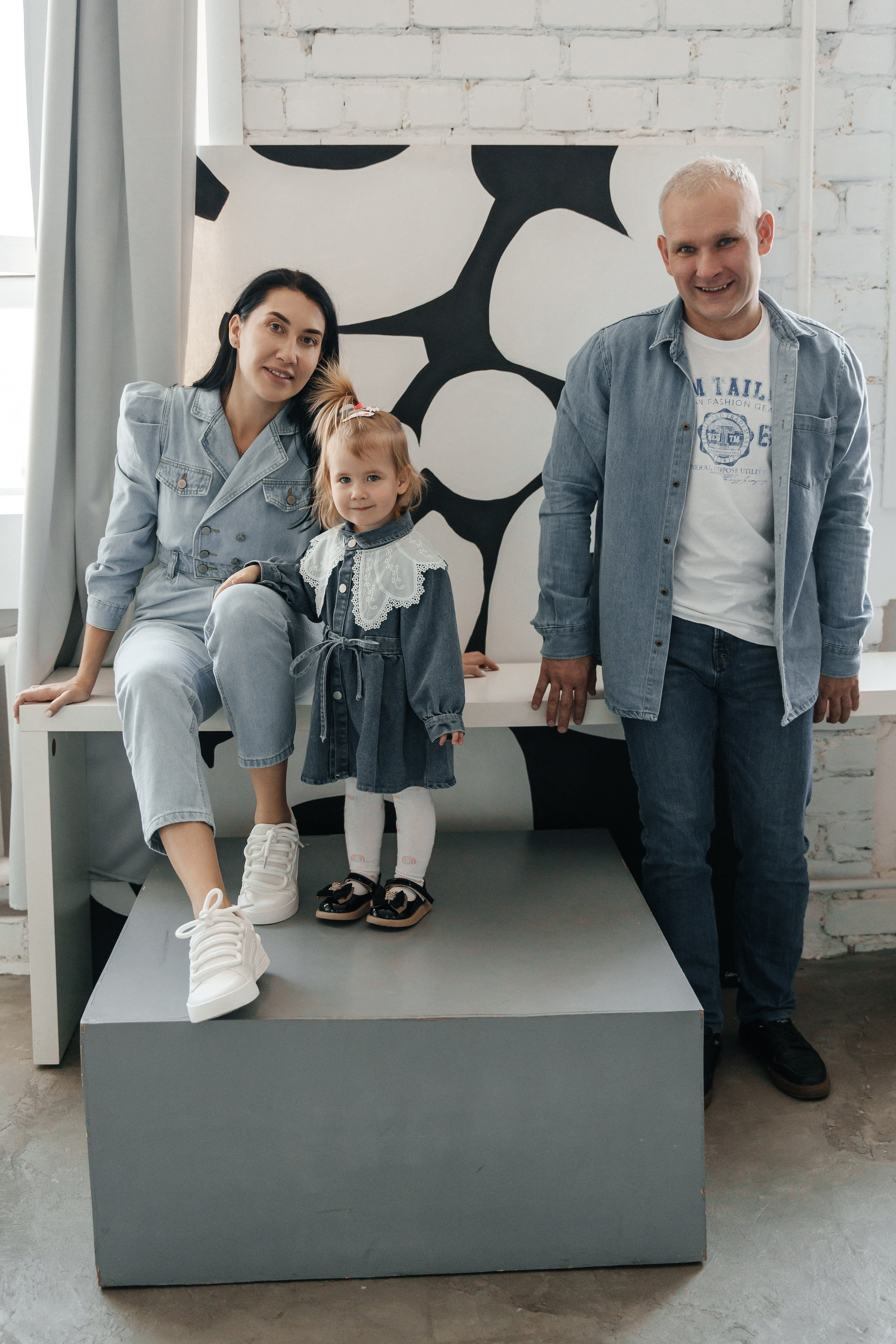 Антон, Даша и Ева. Фотограф Кирилл Бабий