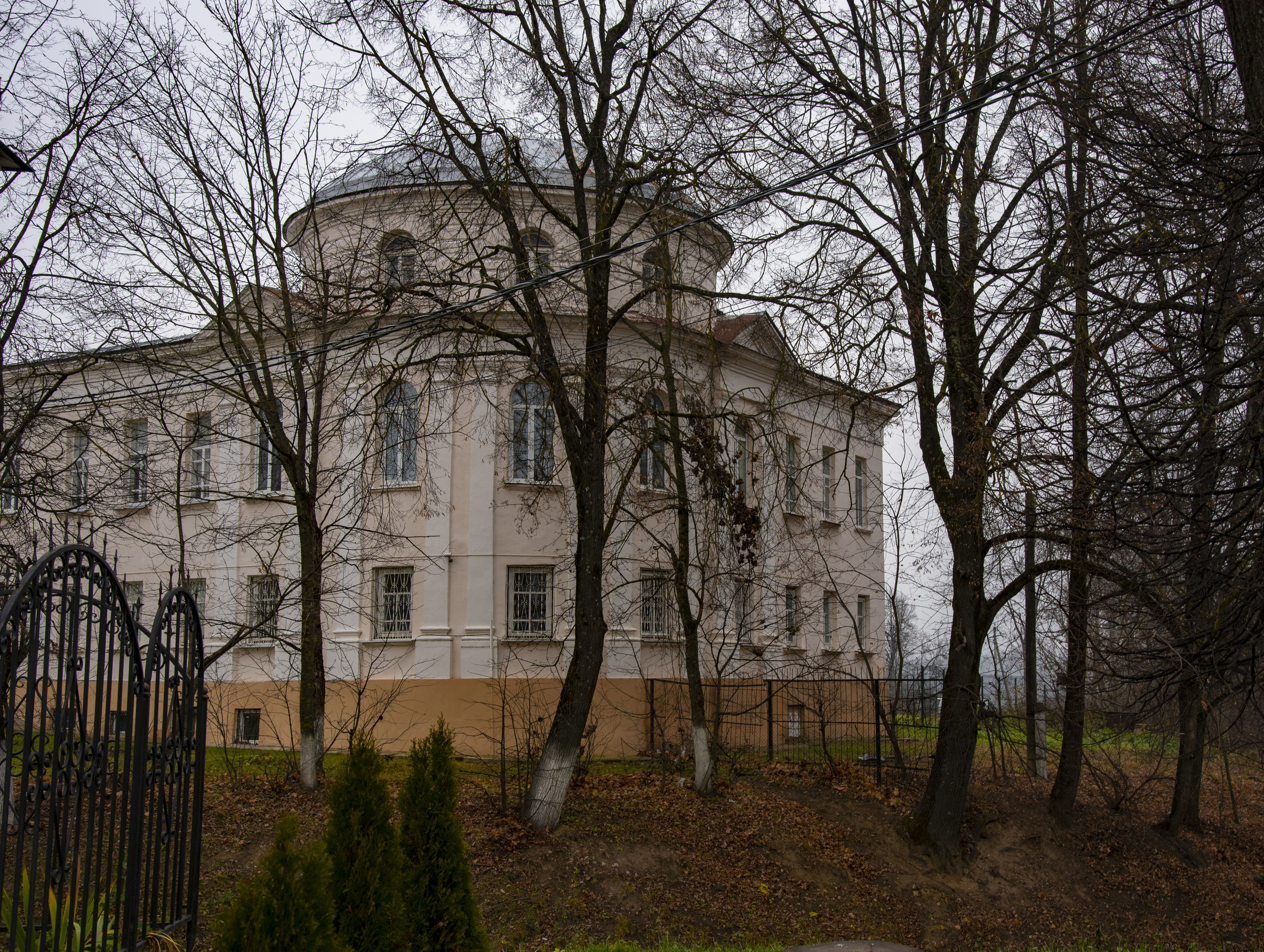 PACKAGES & PRICING. Exclusive Closing Gifts for Top Realtors | Custom House Portraits by Yulia Yurchevskaya