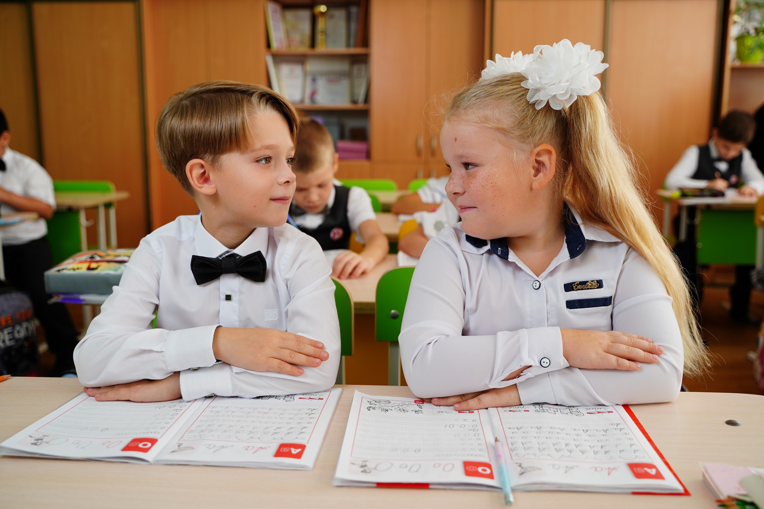 1 кл / мелкие группы //. MEMENTO.Выпускные альбомы, школьные, юбилейные и другие книги. Ростов-на-Дону