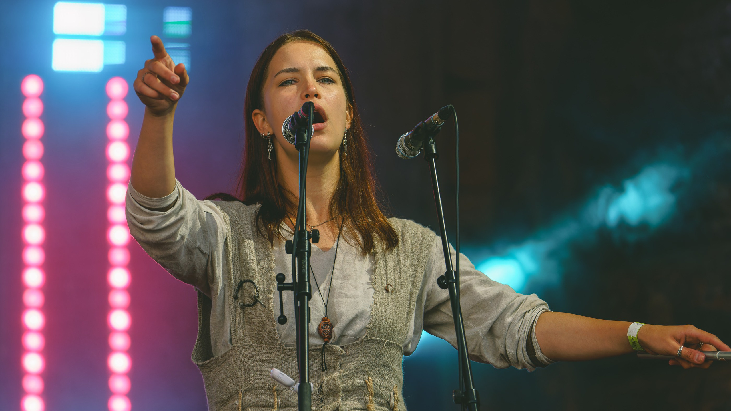 Тролль гнёт ель. Андрей Васильев. Фотограф, Санкт-Петербург, Российская Федерация