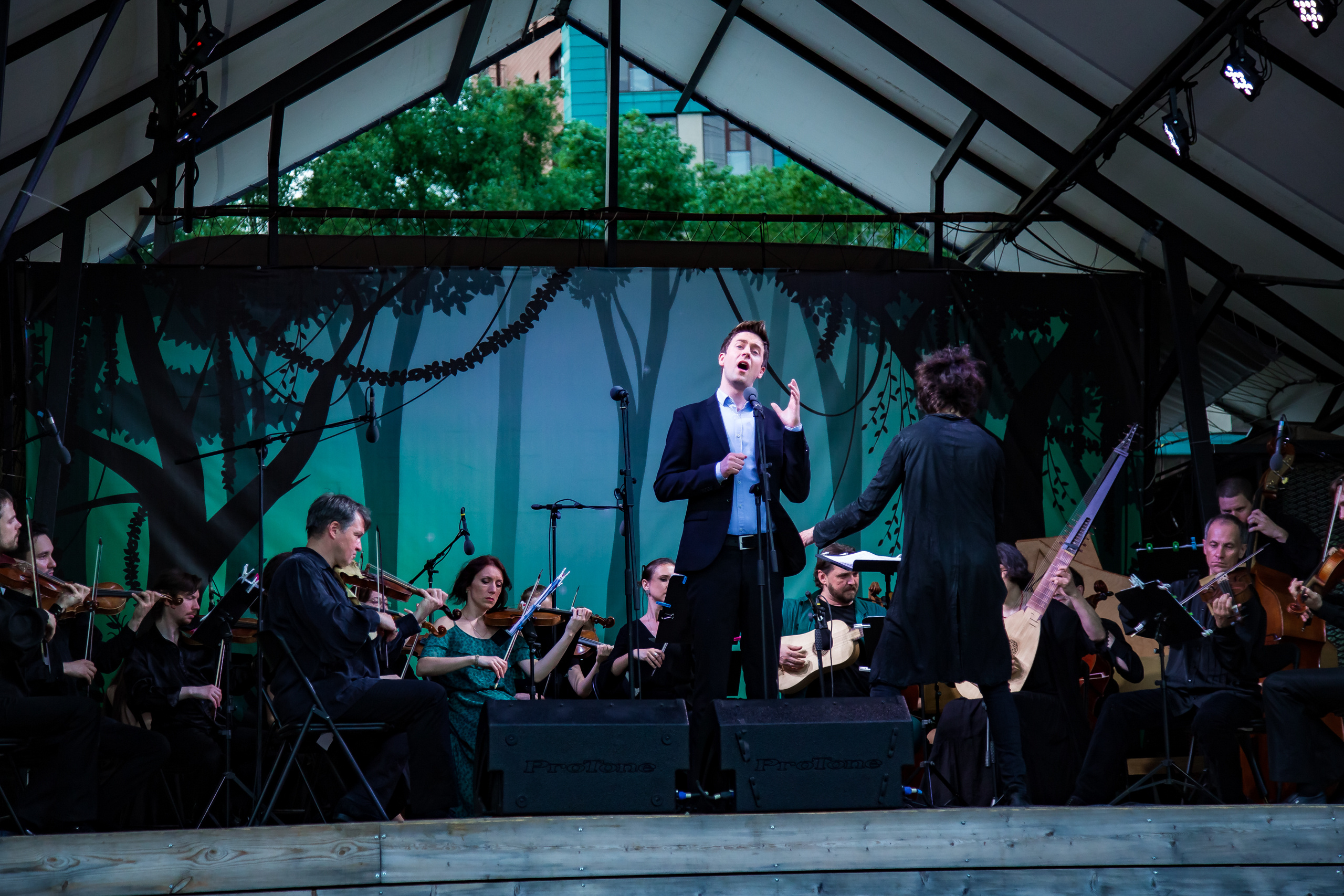 Бал цветов в Аптекарском огороде. Фотограф Сонкина Татьяна