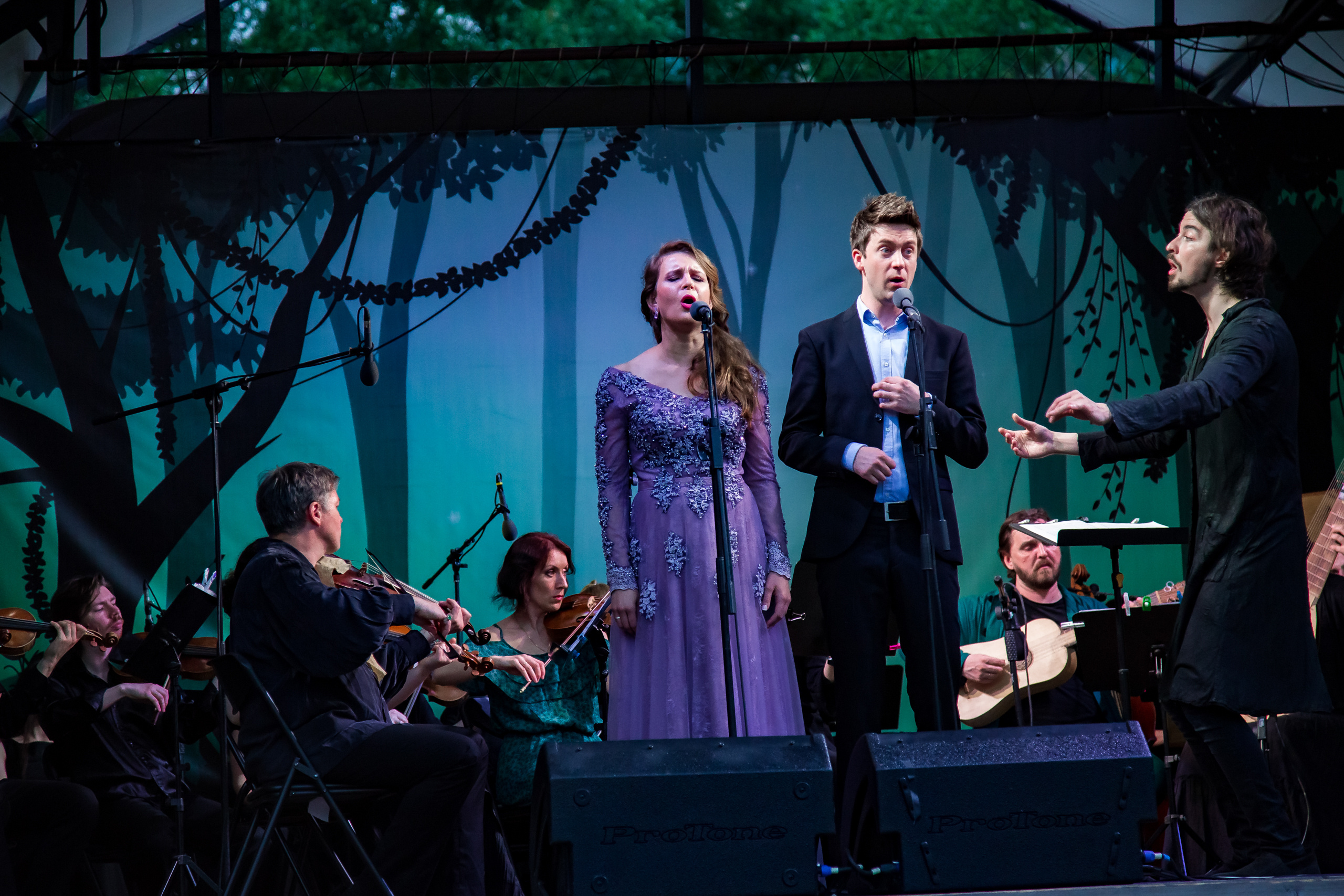 Бал цветов в Аптекарском огороде. Фотограф Сонкина Татьяна