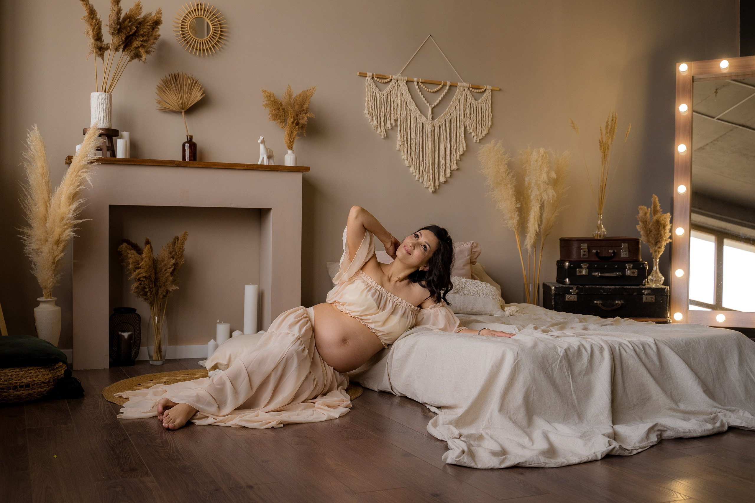 Платья для беременных. Фотостудия Малина в городе Улан-Удэ. Фотограф Ирина Жарникова