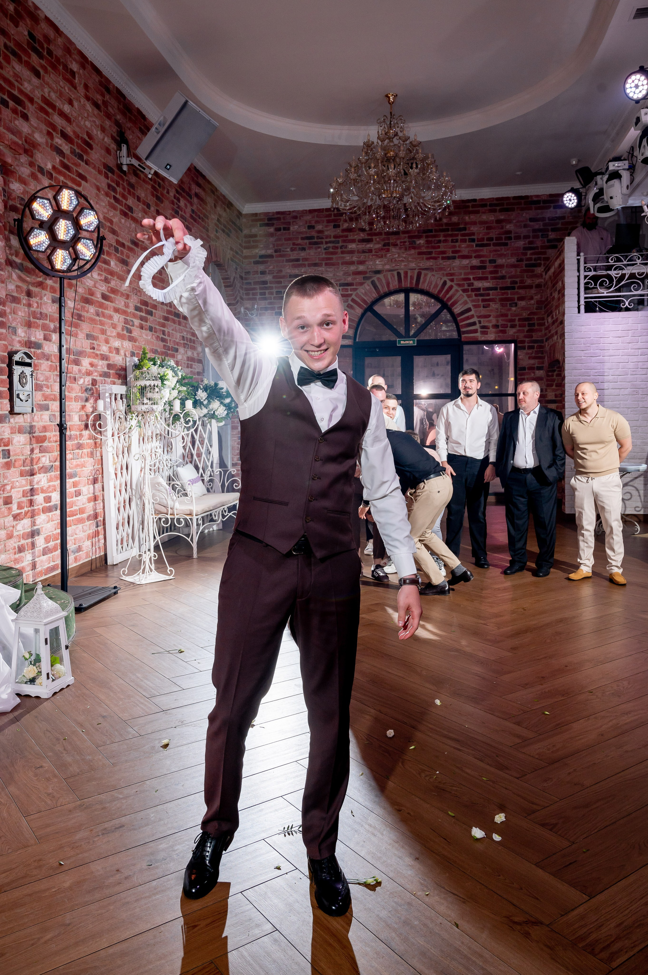 Елизавета и Максим (фотосессия у Дворца Штиглица, набережная Мойки и у Законодательного собрания). Портретный, семейный и свадебный фотограф в Санкт-Петербурге и в Пушкине Ширяев Денис