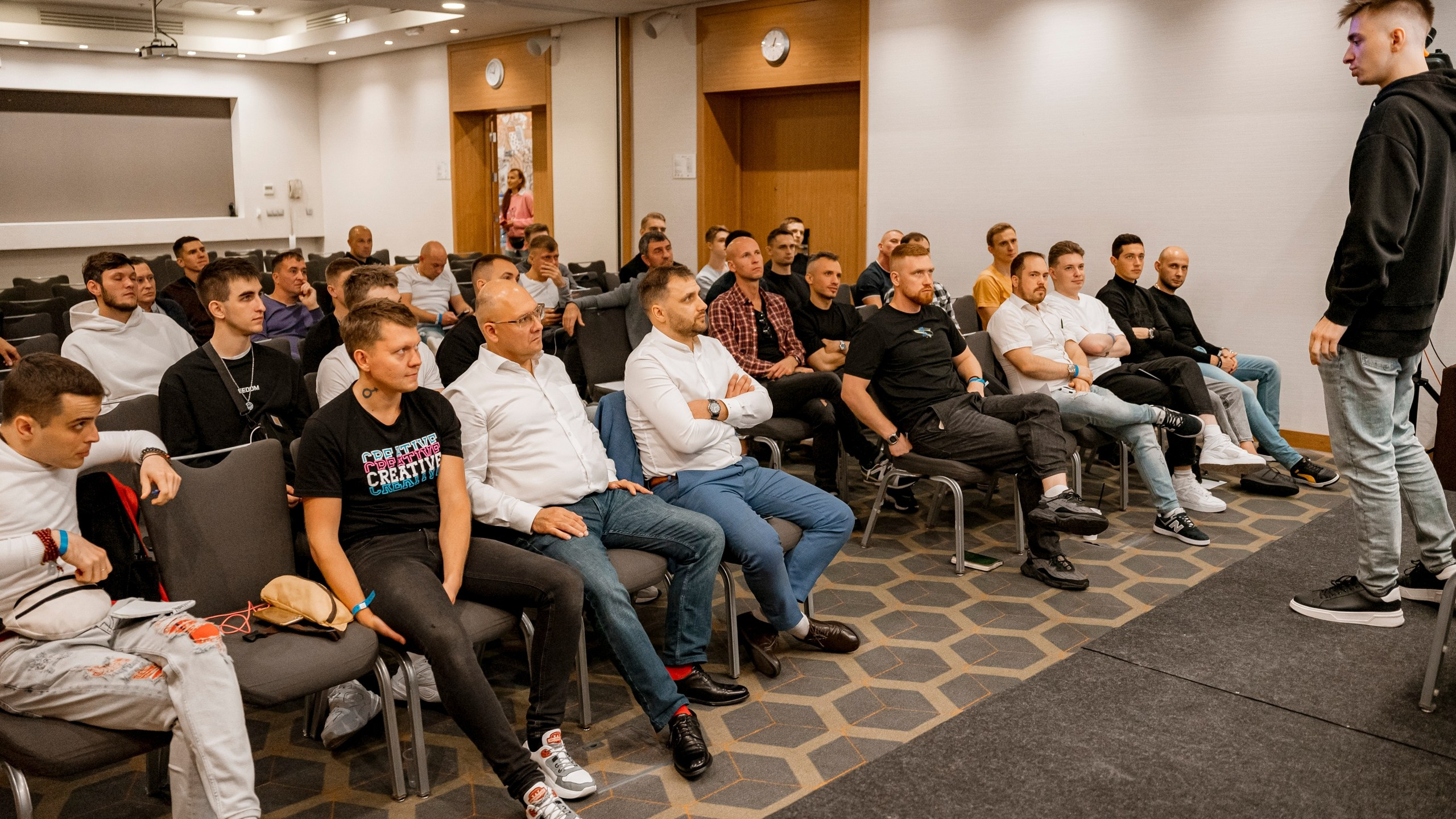 Конференция Альфа-прокачка. Контент-фотограф в Москве Тима Забабурин