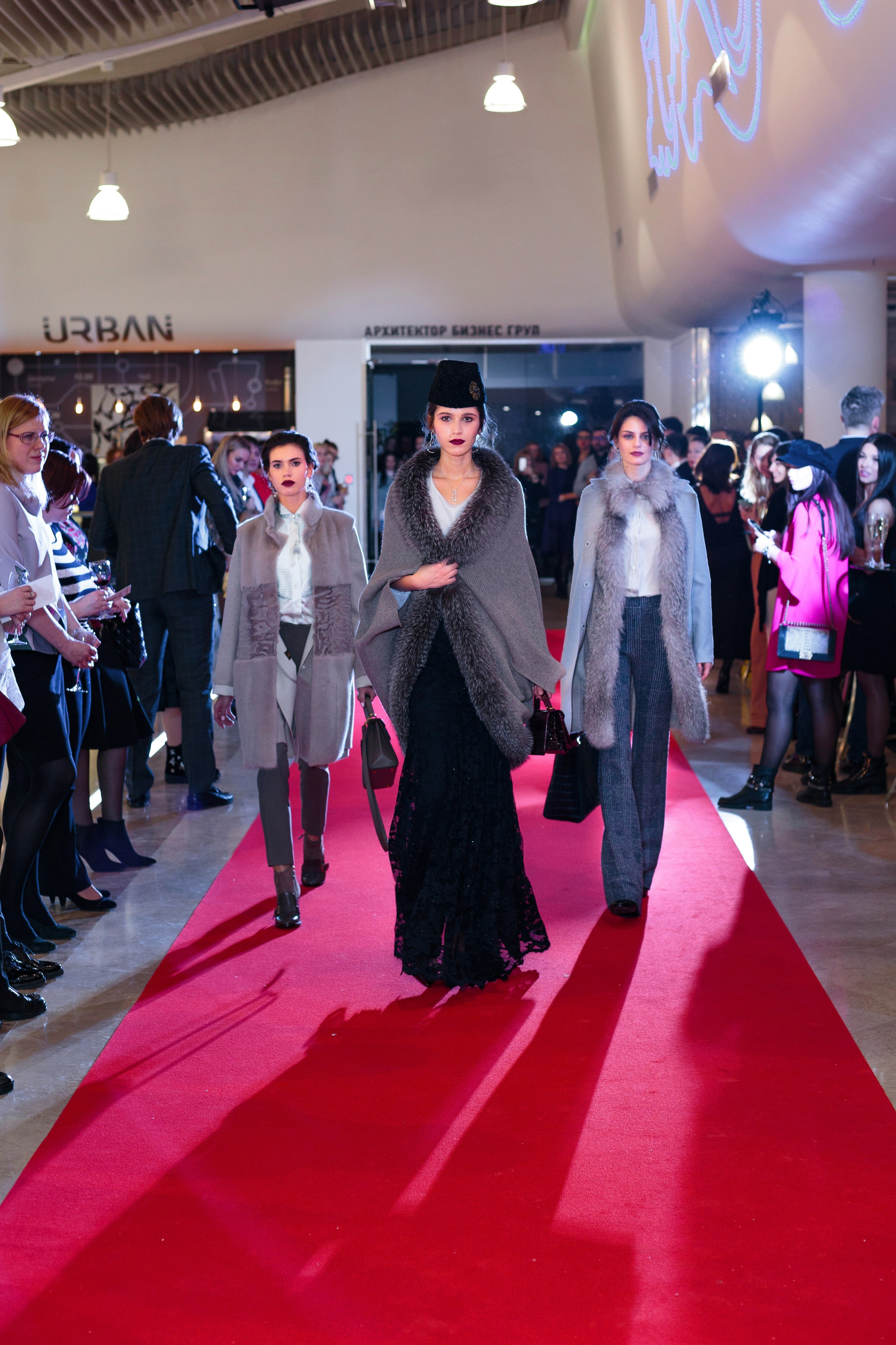 Репортажная съёмка для инфобизнеса и премьеры | Видео и фото контент | ZPROD. Фото и видеосъемка | продакшн студия ZPROD